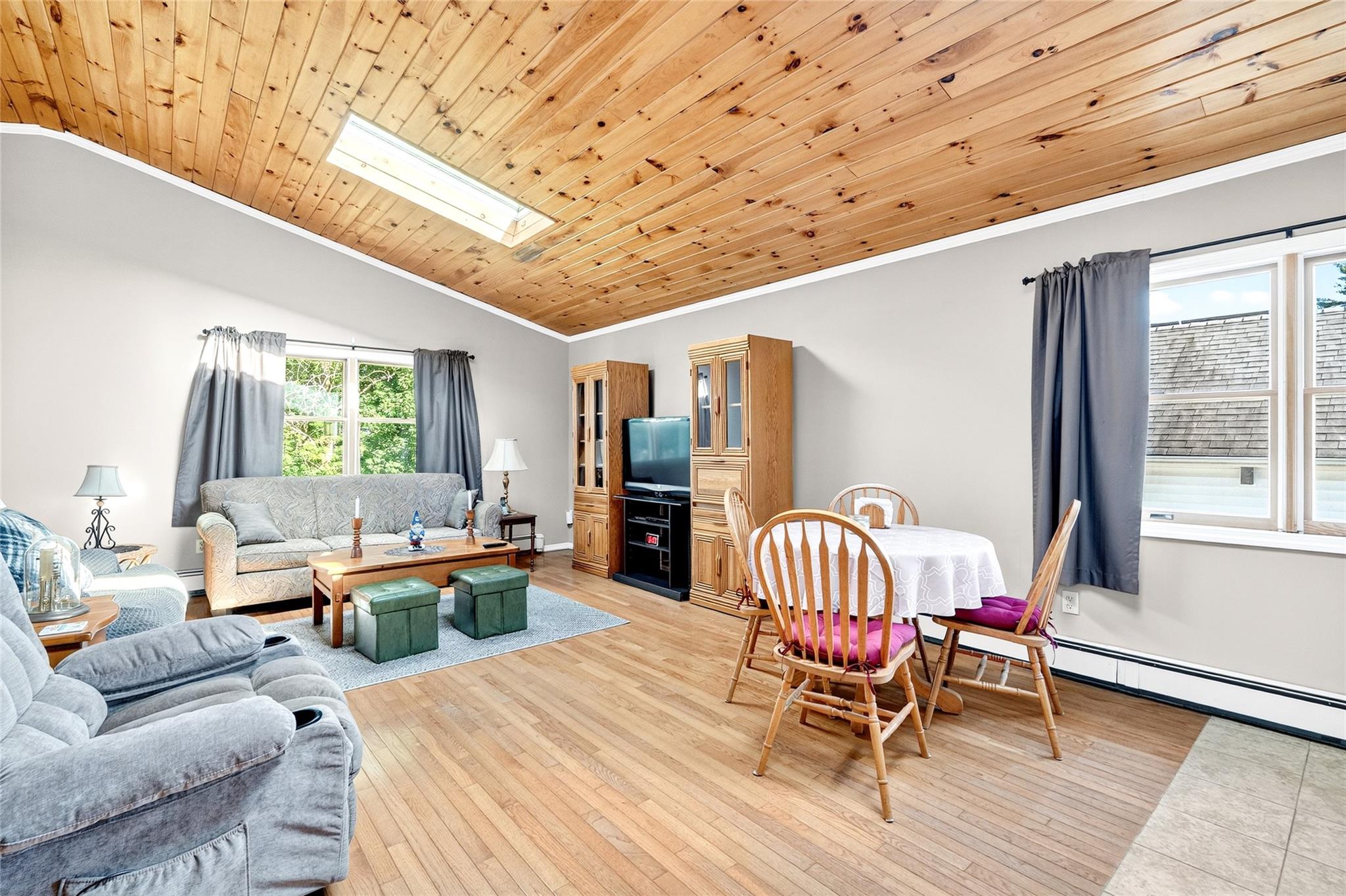 28 Terrace Avenue, Nanuet, NY 10954