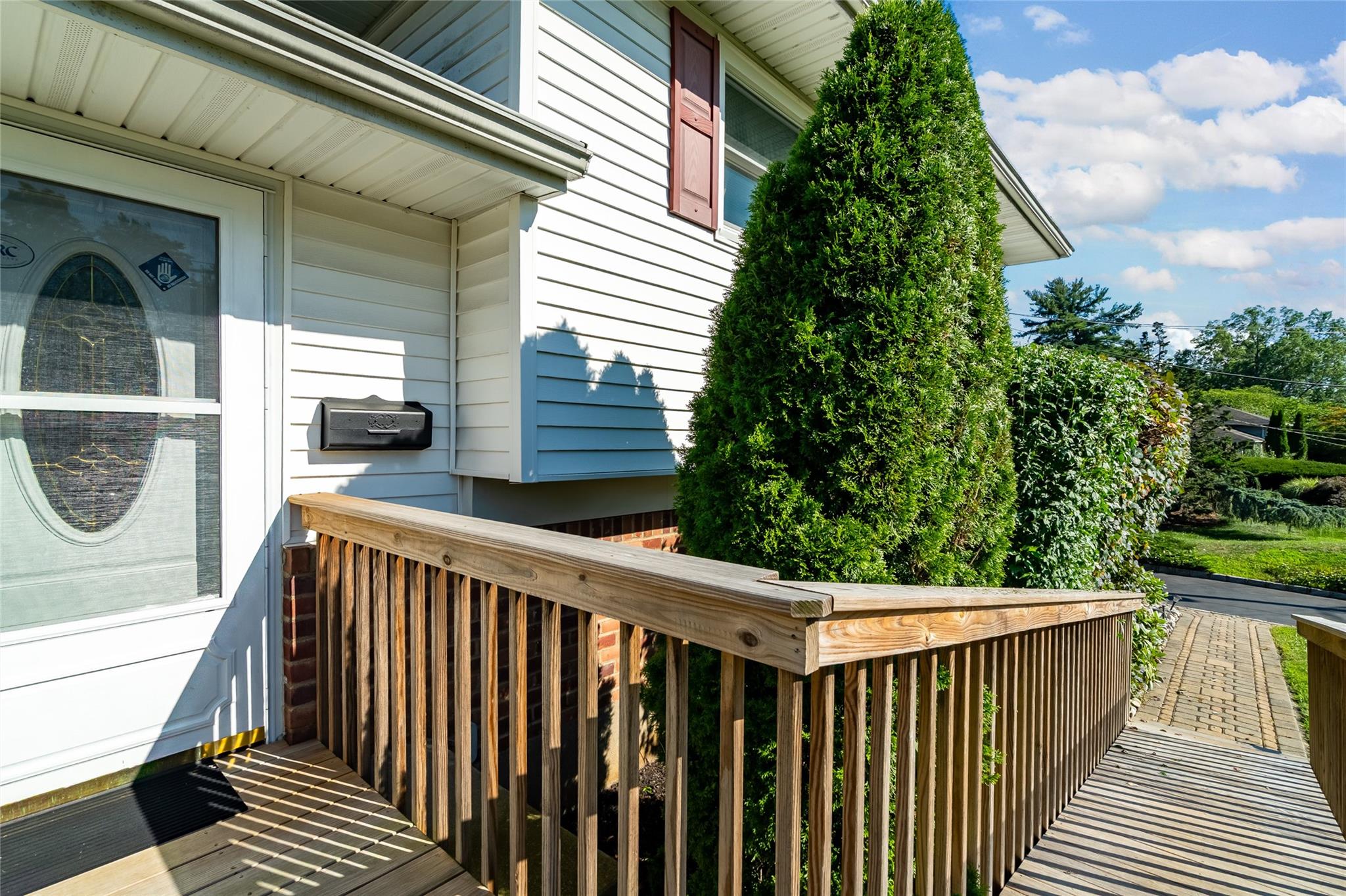 28 Terrace Avenue, Nanuet, NY 10954