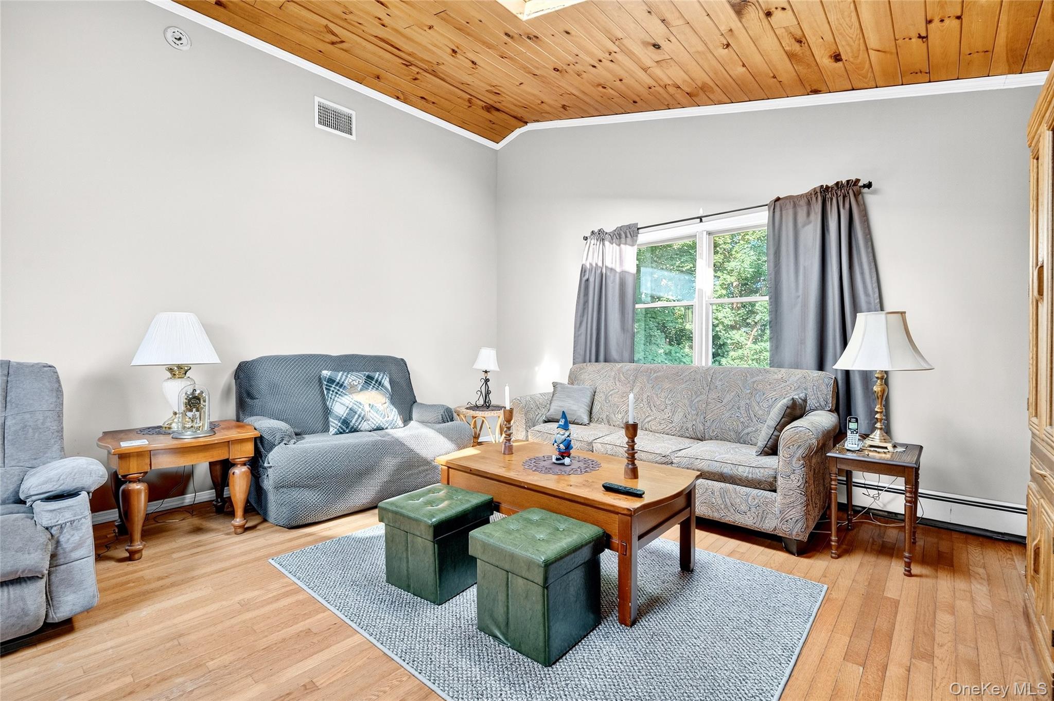 28 Terrace Avenue, Nanuet, NY 10954