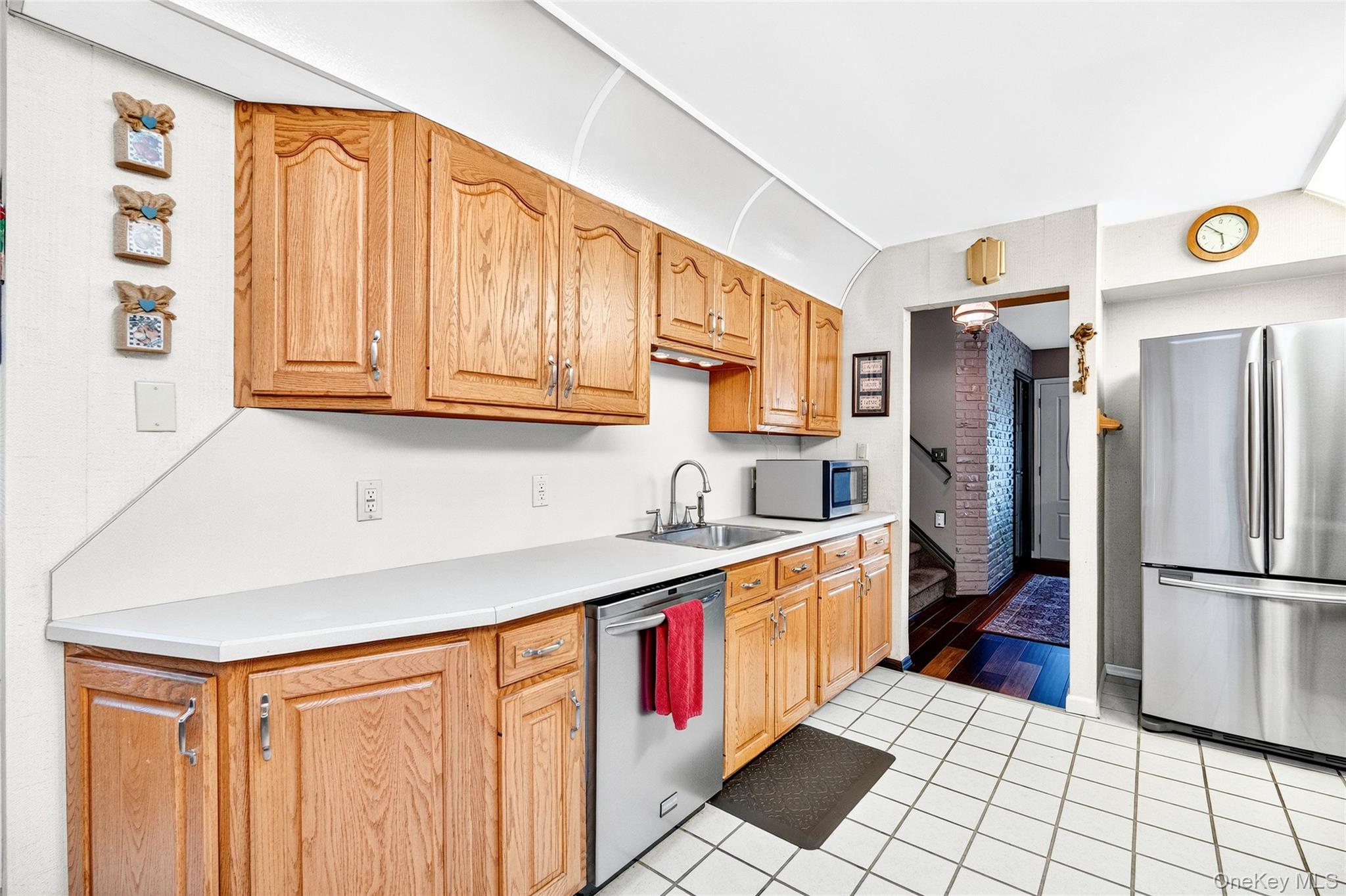 28 Terrace Avenue, Nanuet, NY 10954