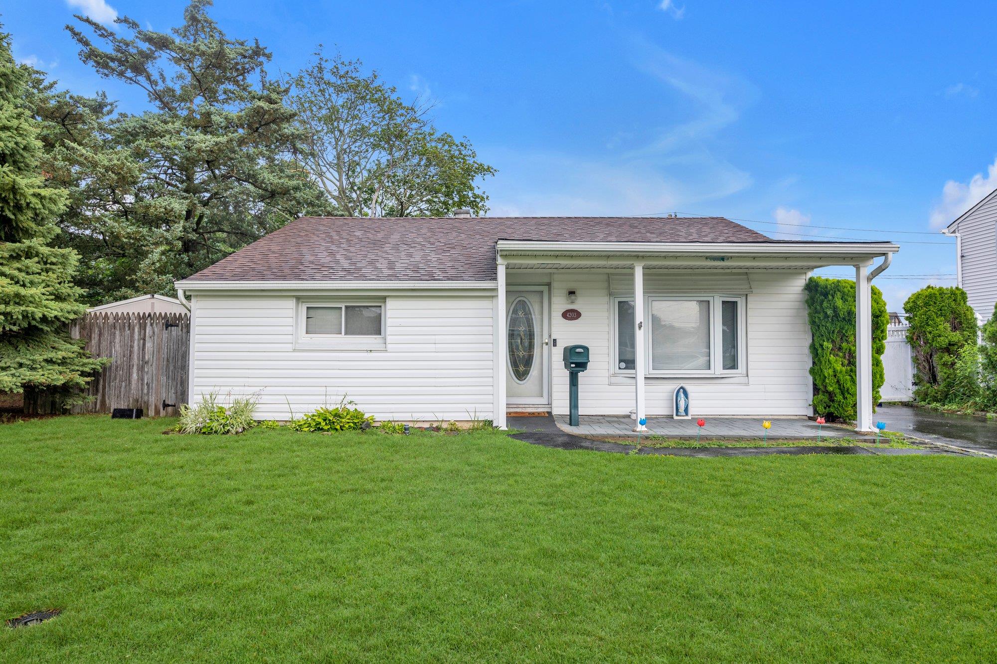 4203 Ludwig Lane, Bethpage, NY 11714