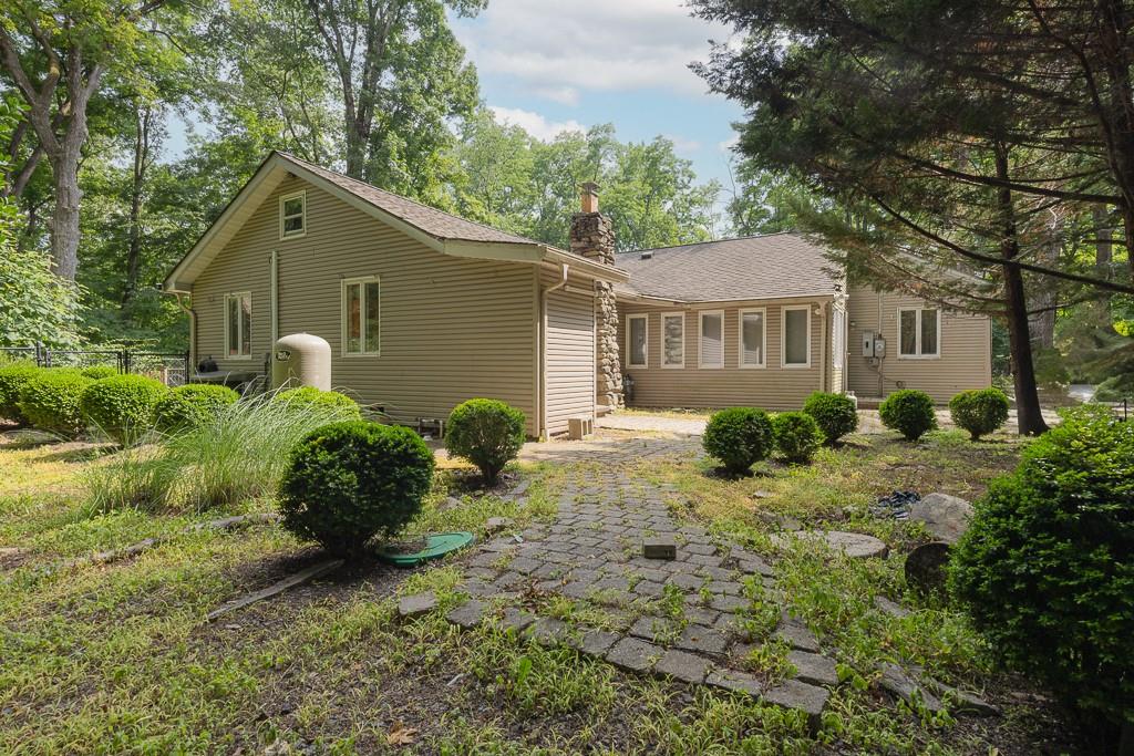 23 Sky Meadow Road, Suffern, NY 10901