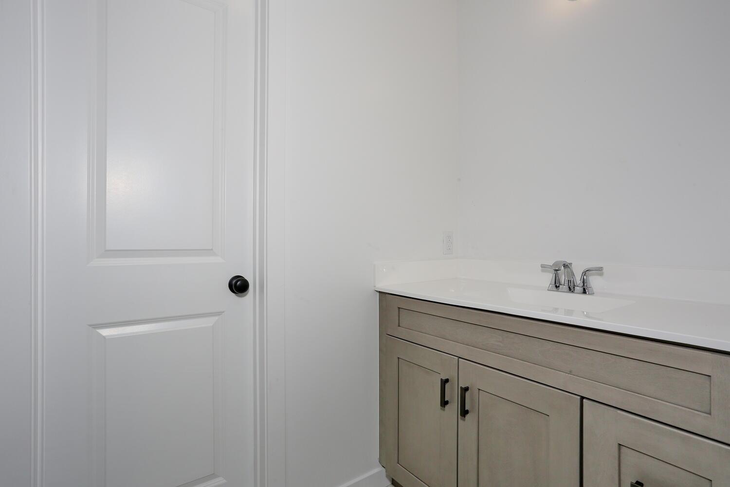 37 Ewing Avenue # 202, Spring Valley, NY 10977