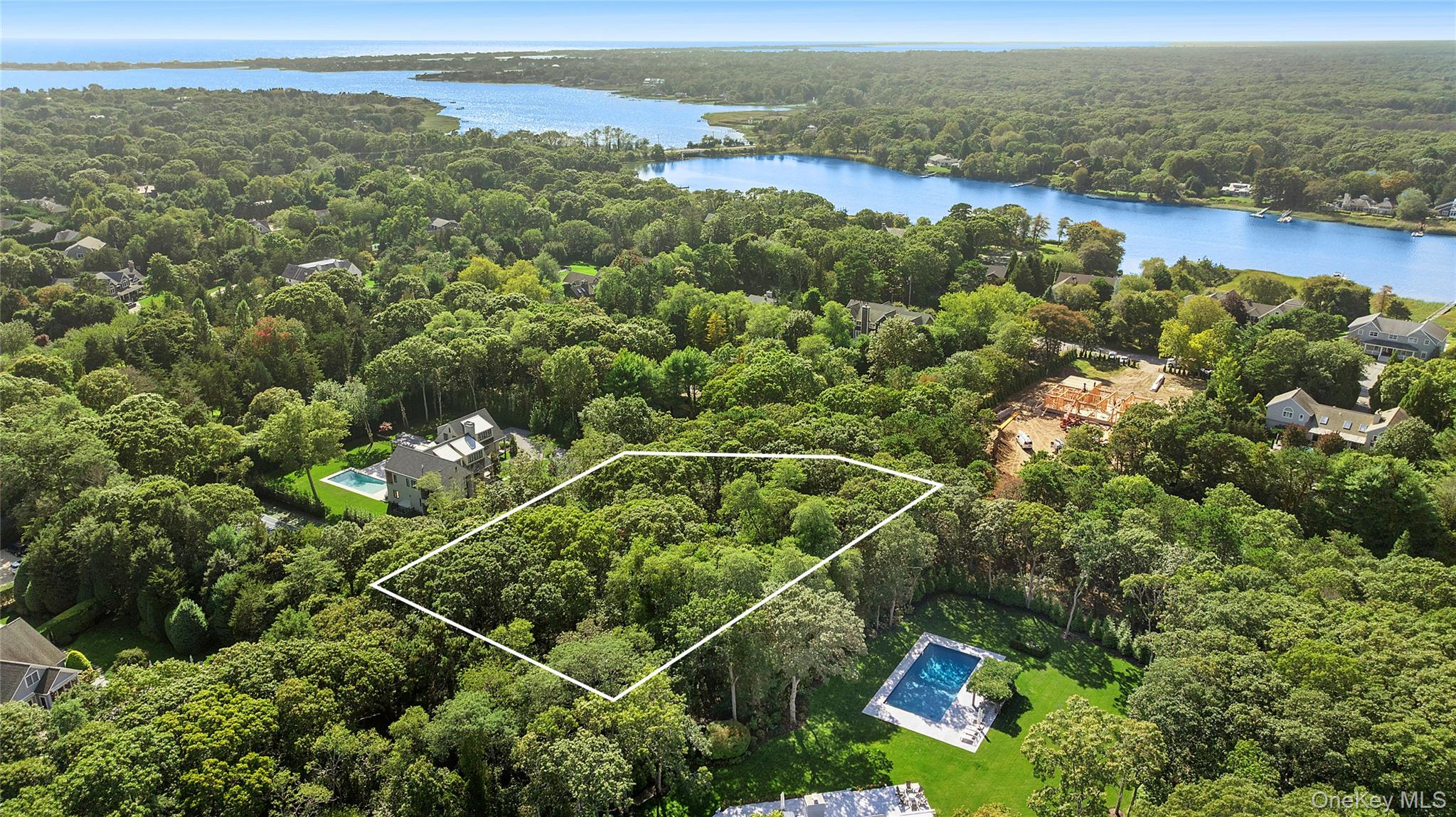 5 Laurents Way, Quogue, NY 11959