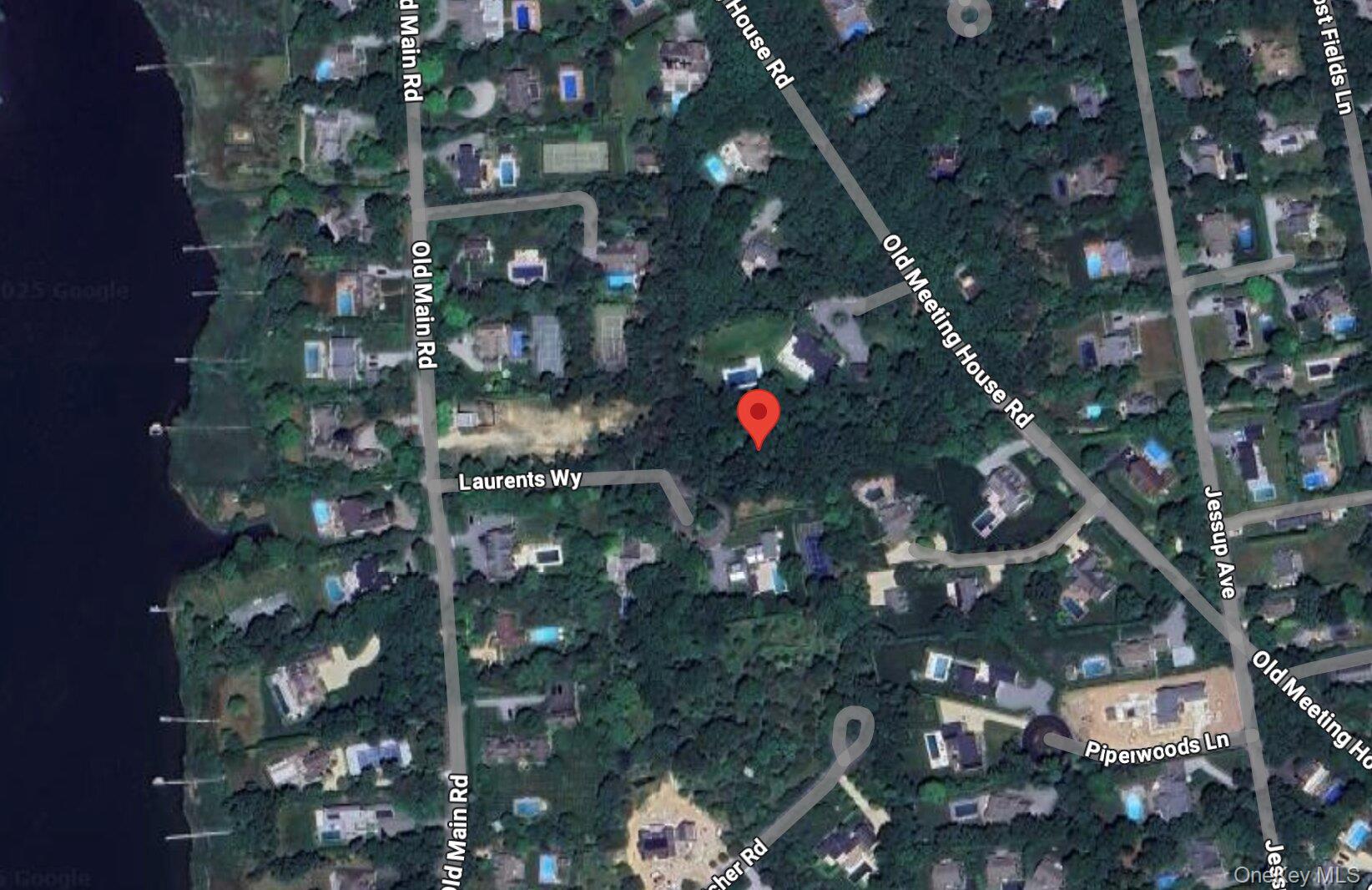 5 Laurents Way, Quogue, NY 11959