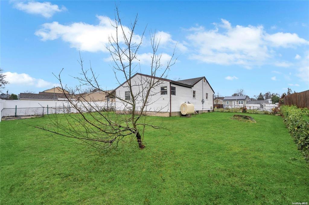 246 15th Street, West Babylon, NY 11704