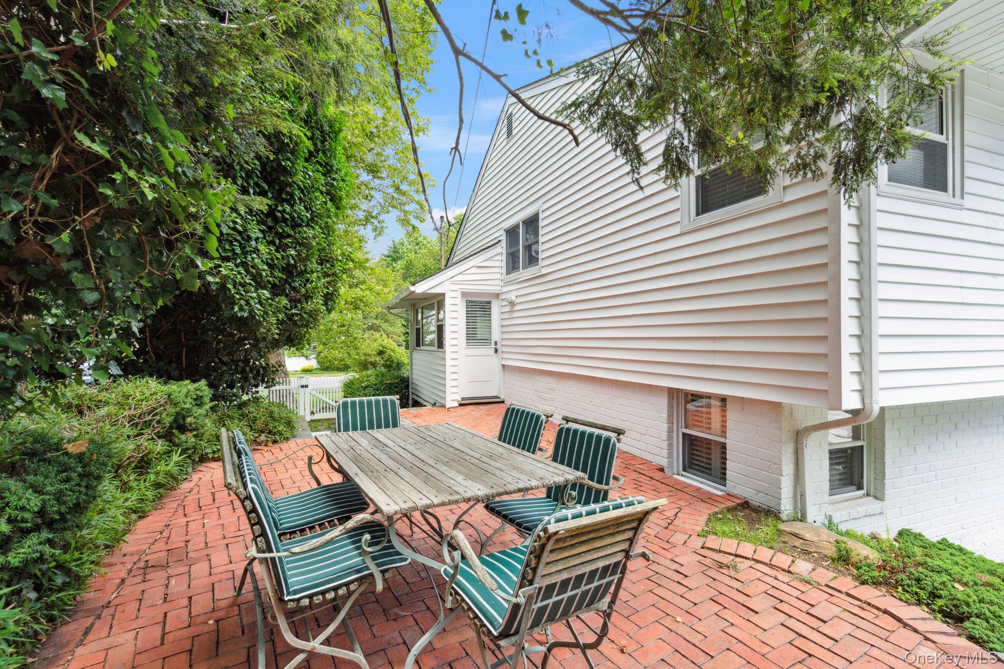 58 Birchwood Park Drive, Jericho, NY 11753