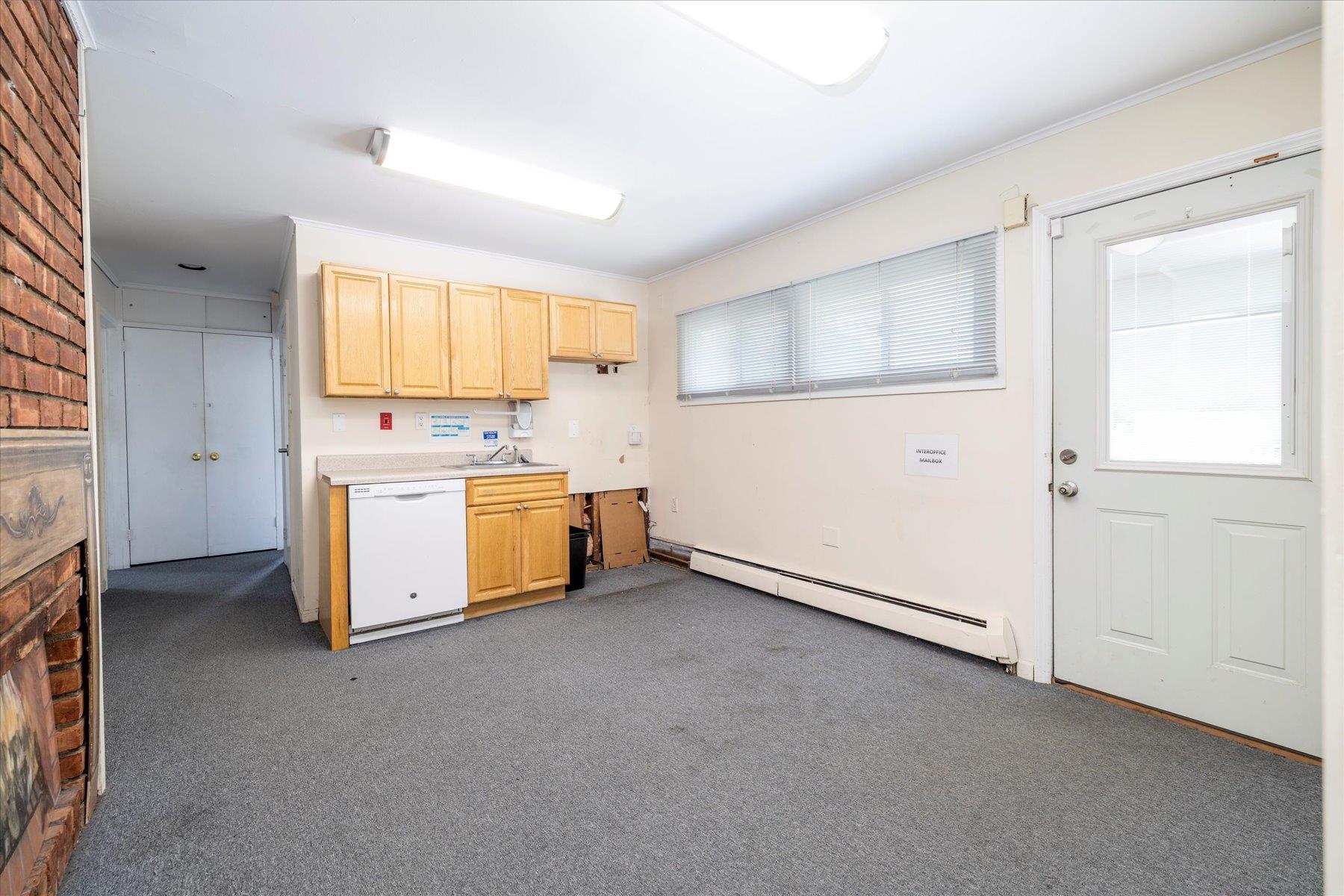 665 N Newbridge Road, Levittown, NY 11756