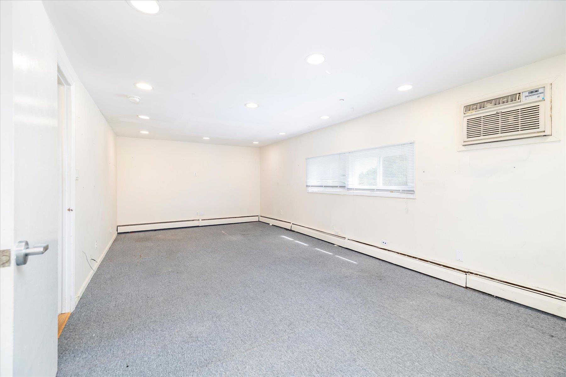 665 N Newbridge Road, Levittown, NY 11756