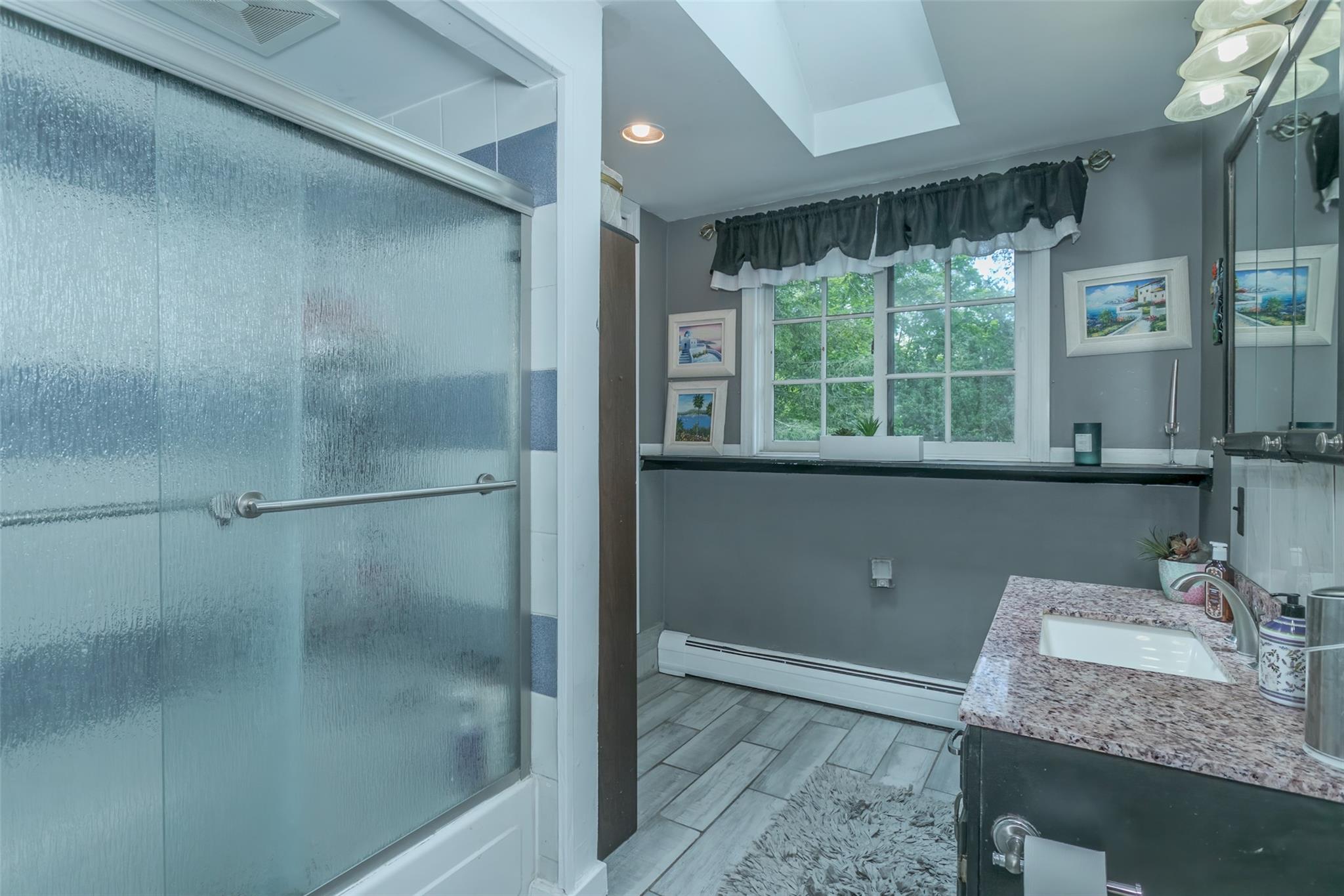 17 Northside Lane, Greenwood Lake, NY 10925