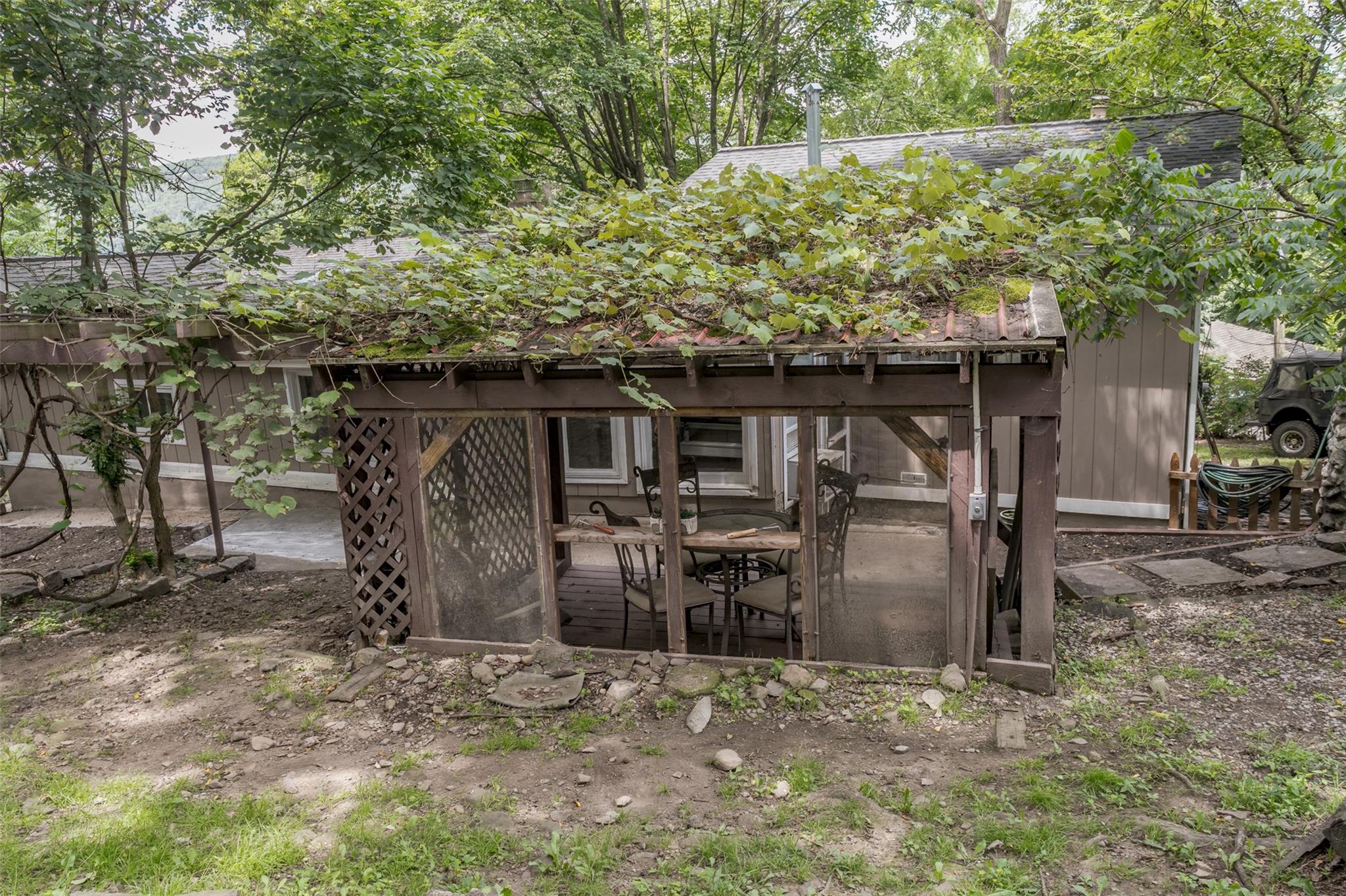 17 Northside Lane, Greenwood Lake, NY 10925