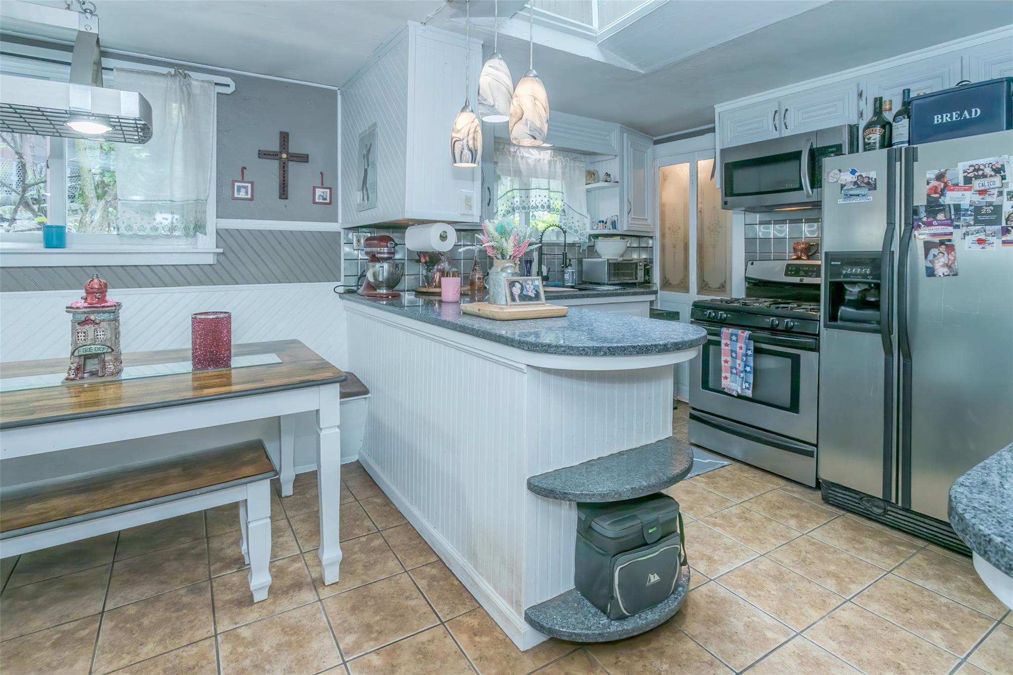 17 Northside Lane, Greenwood Lake, NY 10925