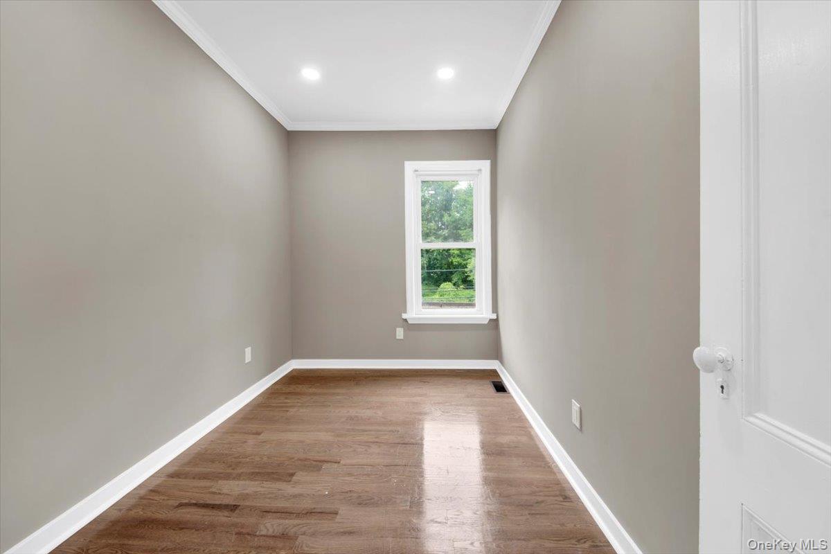 233 Brady Avenue, Hawthorne, NY 10532