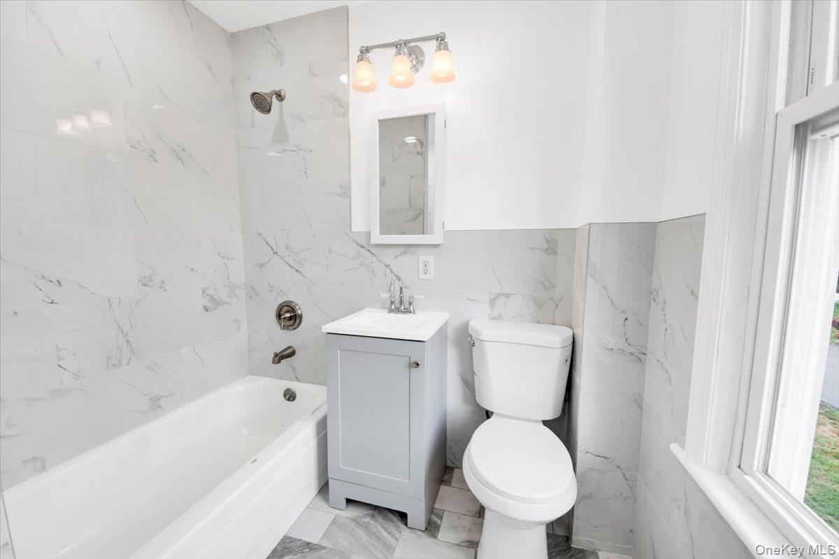 233 Brady Avenue, Hawthorne, NY 10532