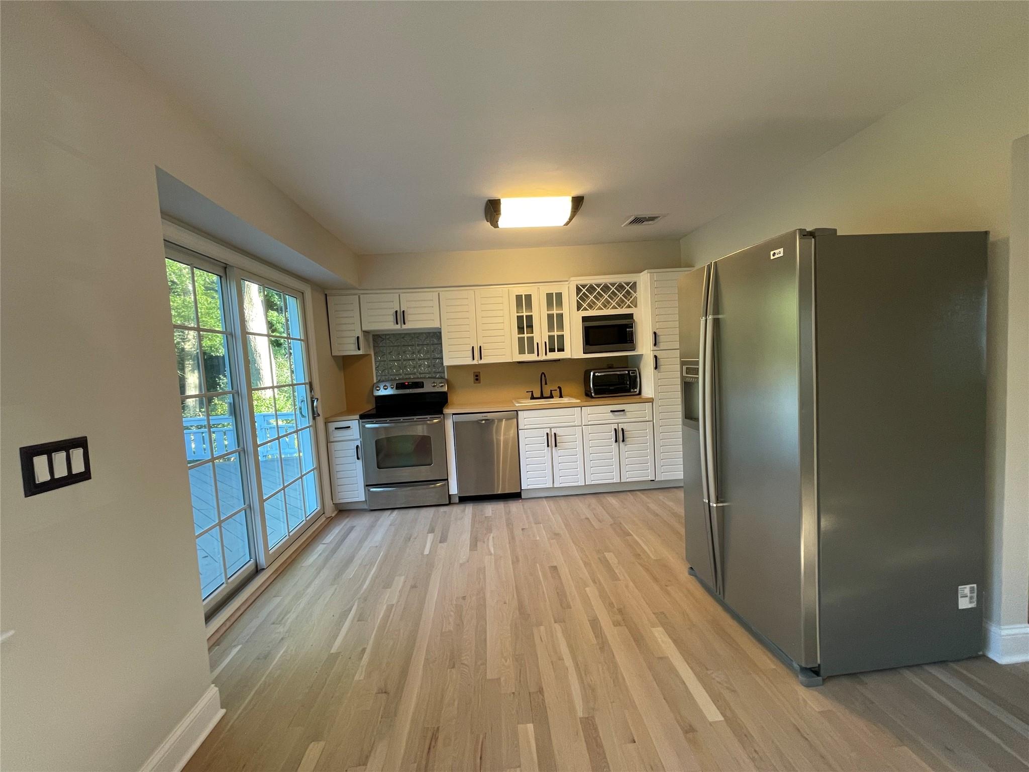 8 Trezza Court, Bellmore, NY 11710