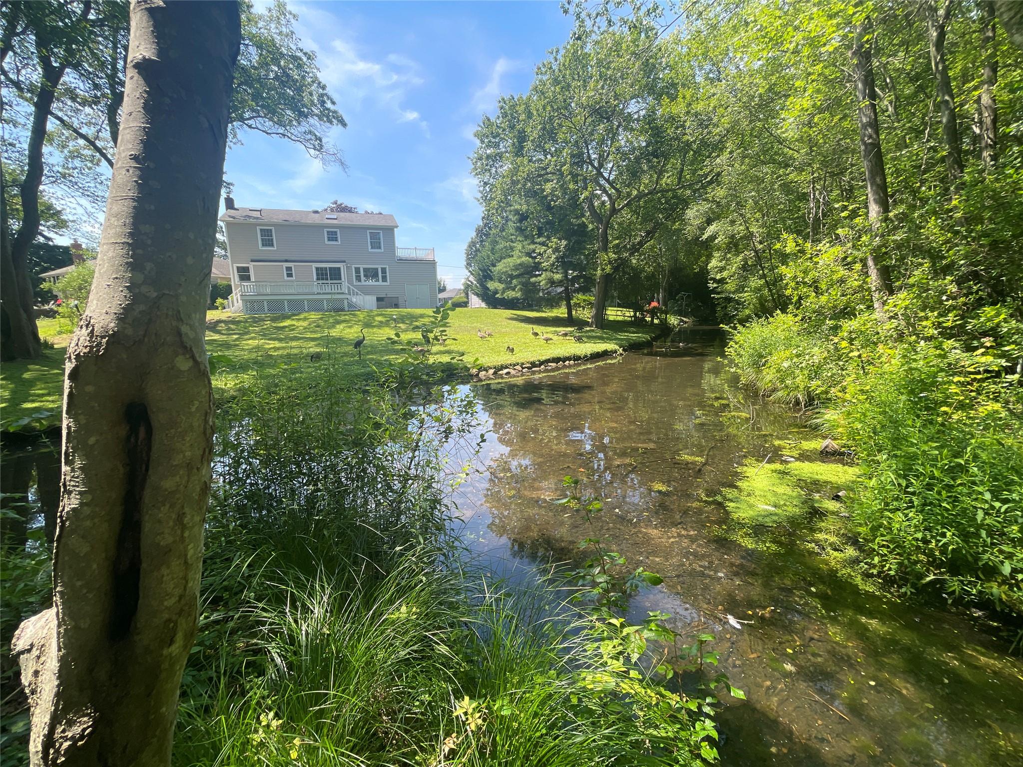 8 Trezza Court, Bellmore, NY 11710