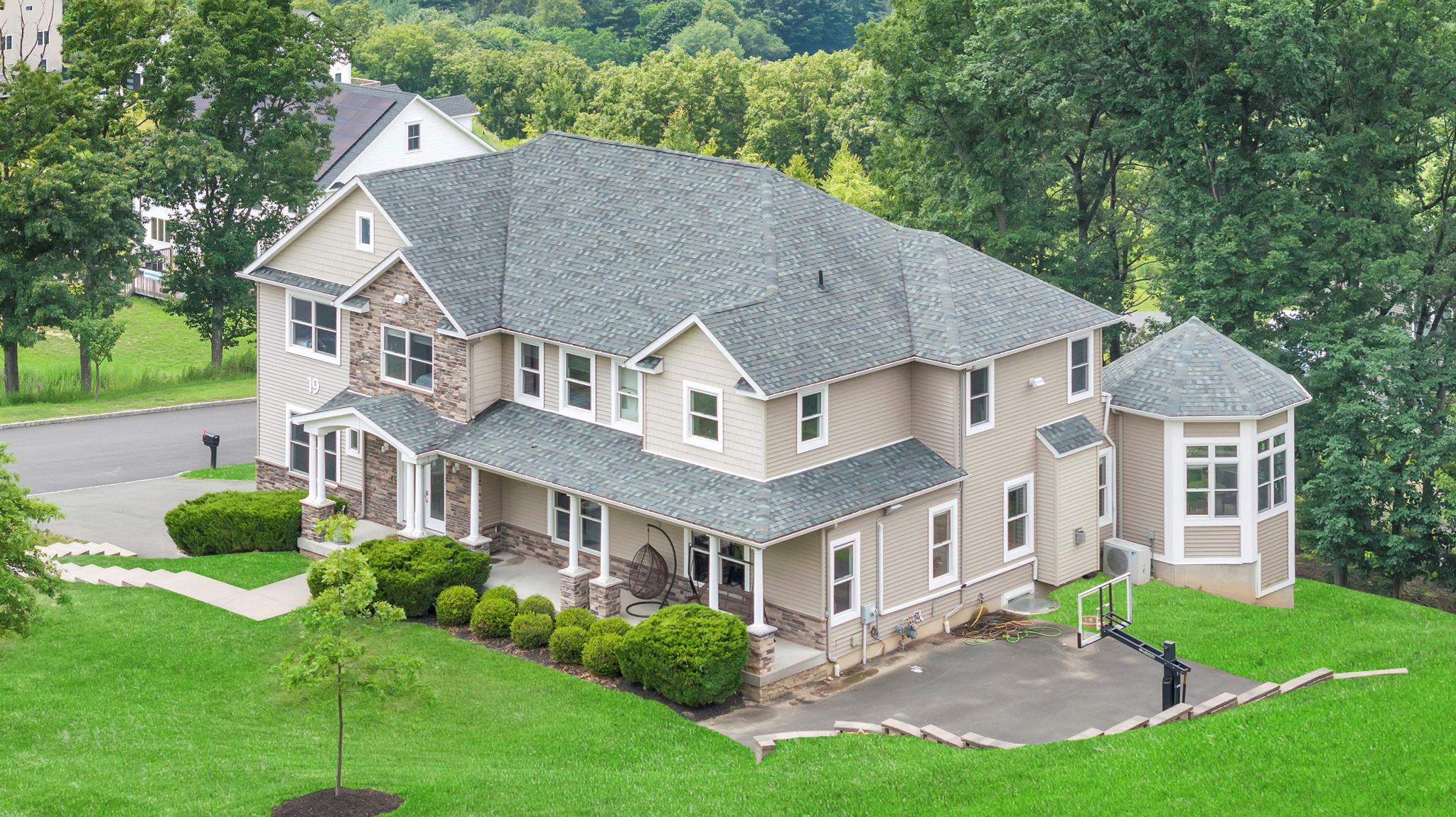 19 Cornell Peak, Pomona, NY 10970