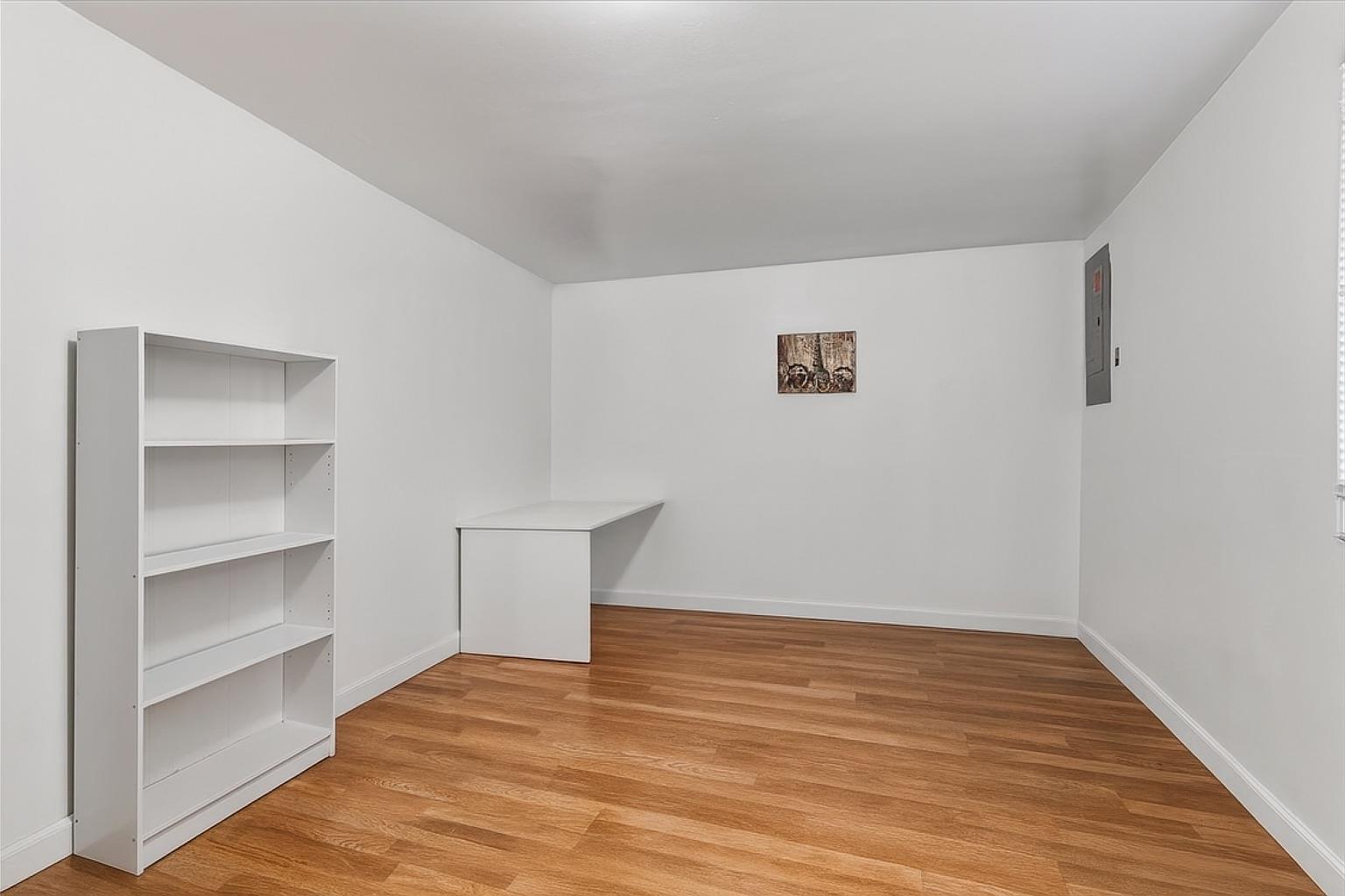 22 Hudson Place, Hempstead, NY 11550