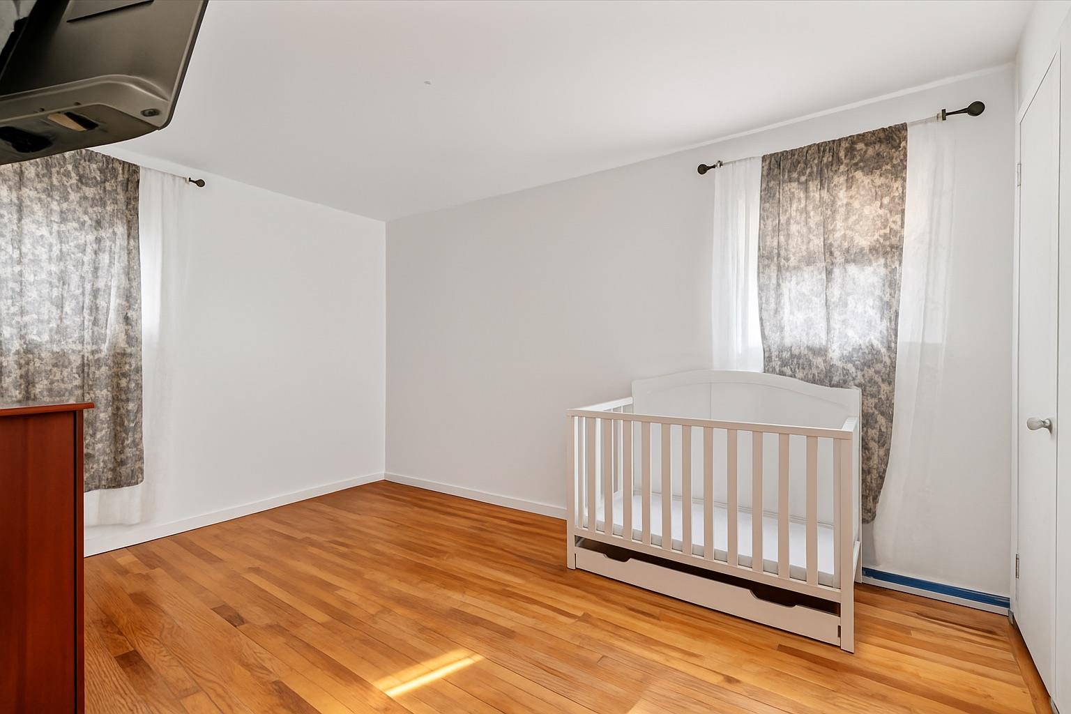 22 Hudson Place, Hempstead, NY 11550