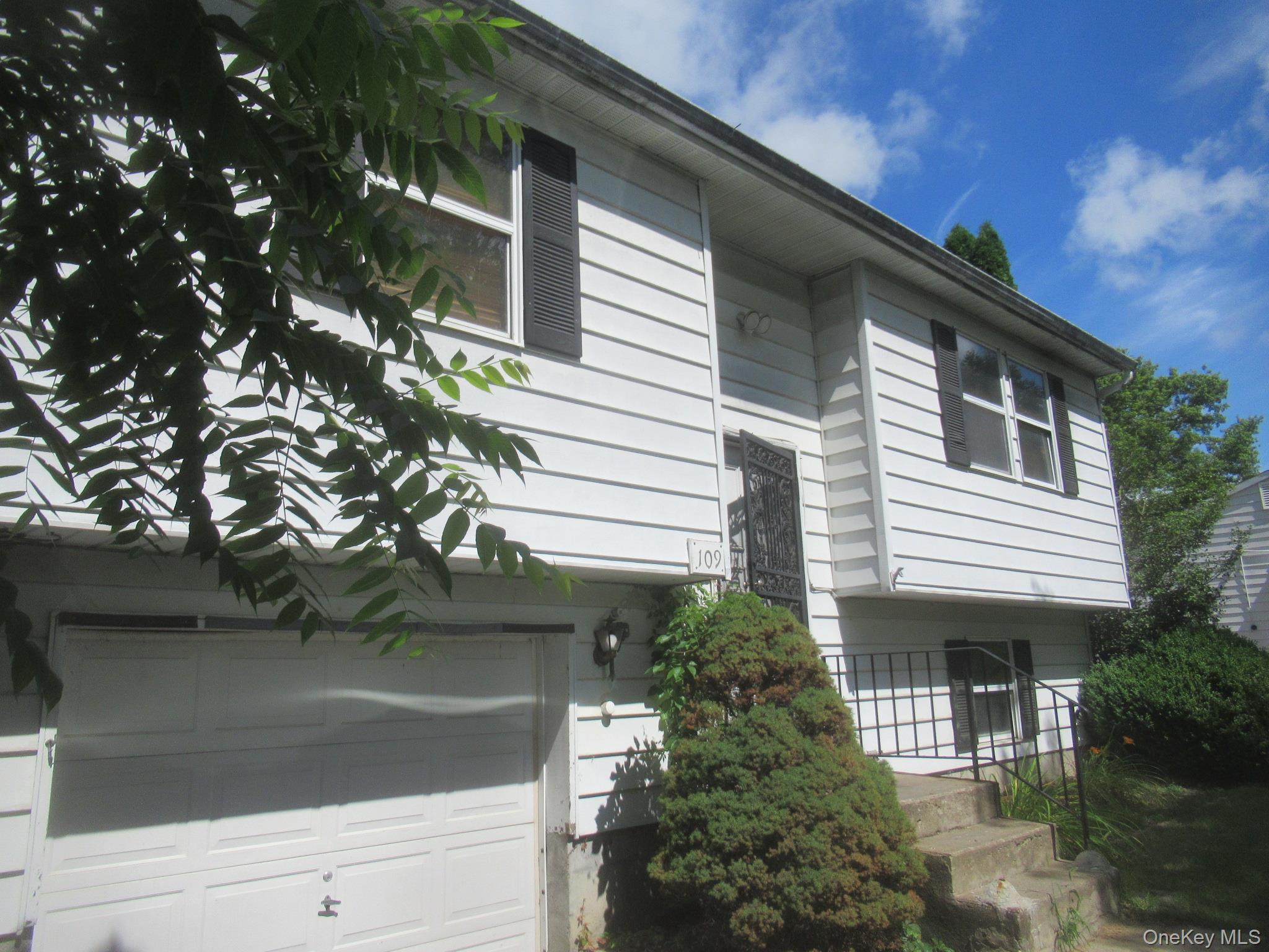 109 Indian Trail, Maybrook, NY 12543