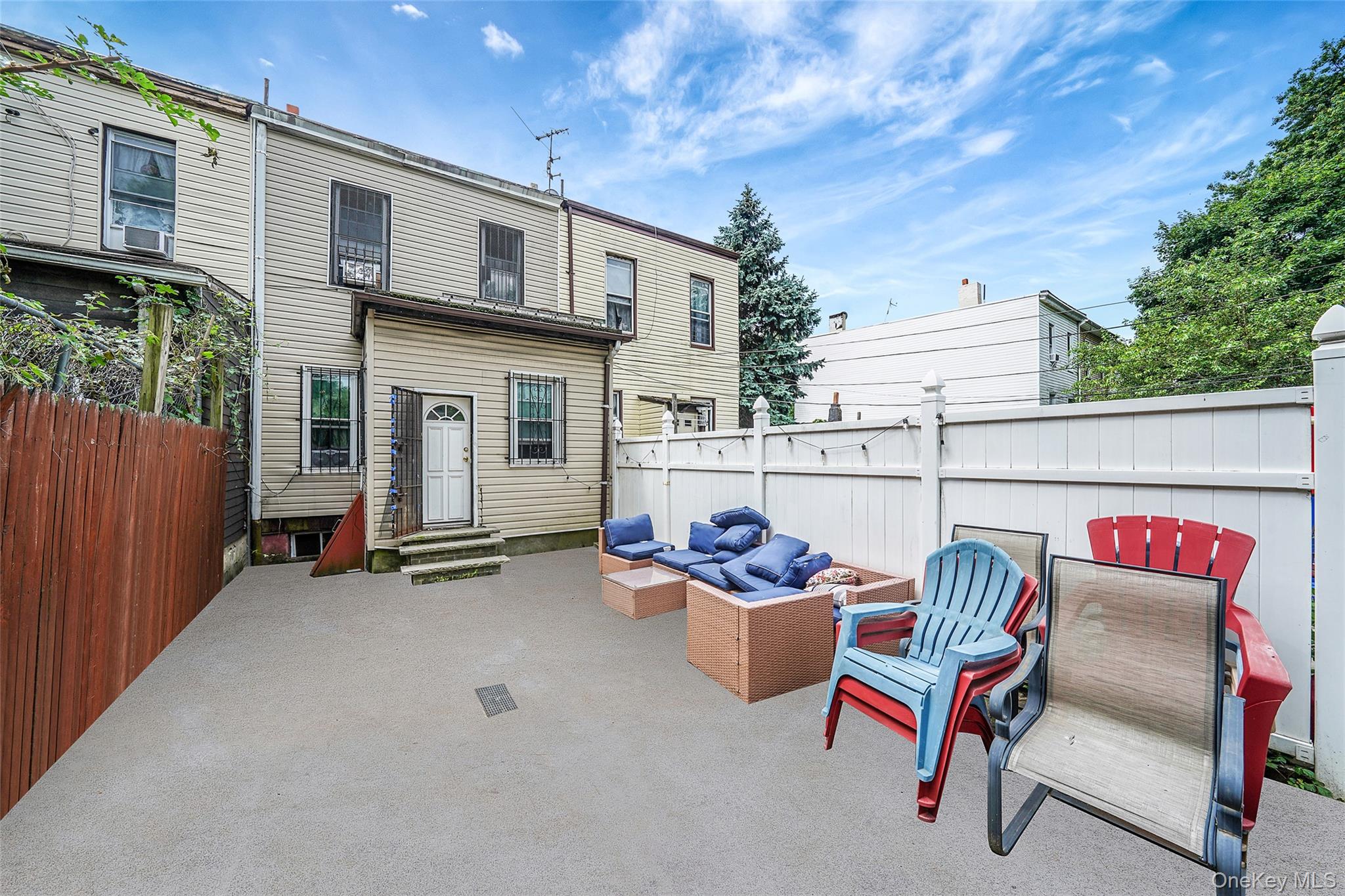 1285A Saint Marks Avenue, Brooklyn, NY 11213