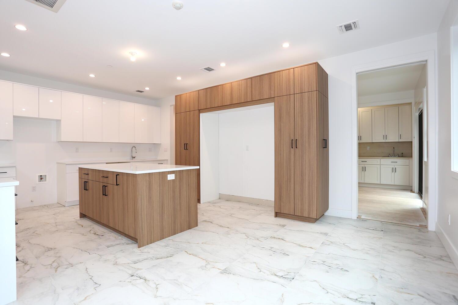 37 Ewing Avenue # 201, Spring Valley, NY 10977