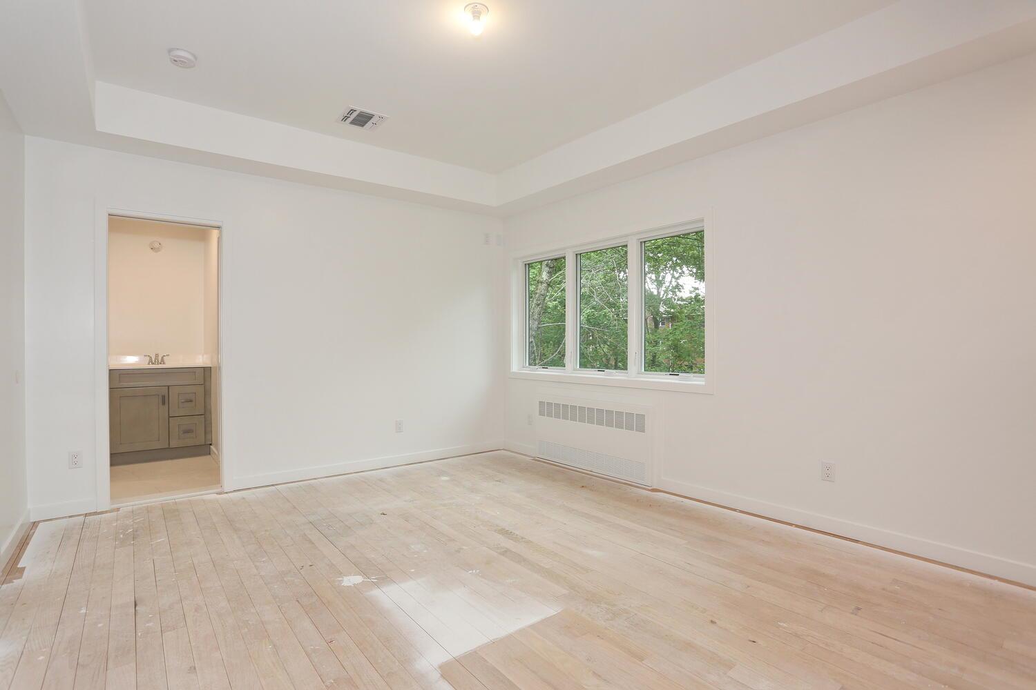 37 Ewing Avenue # 201, Spring Valley, NY 10977