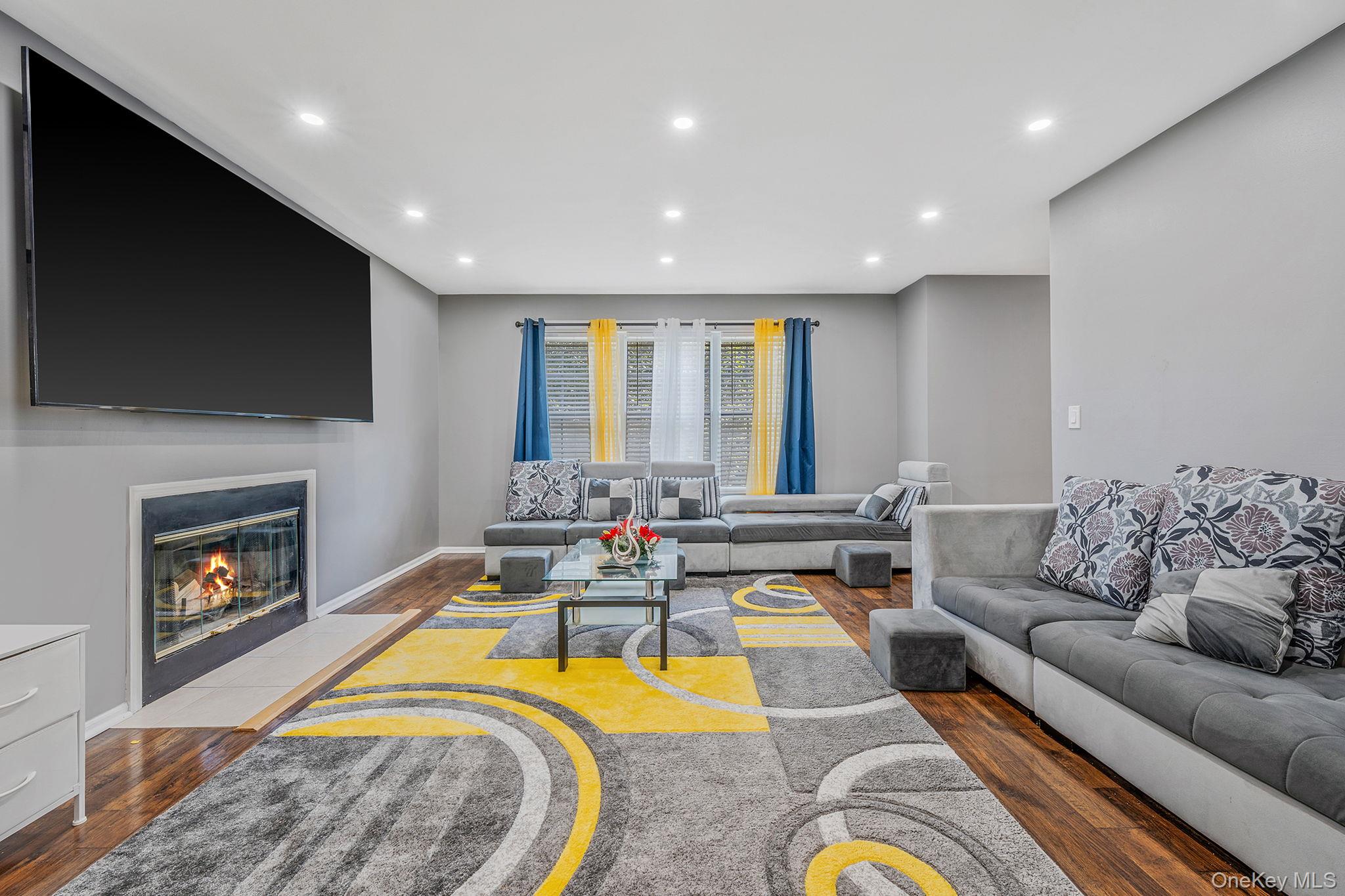 11 Gladysz Way, Port Jefferson, NY 11777