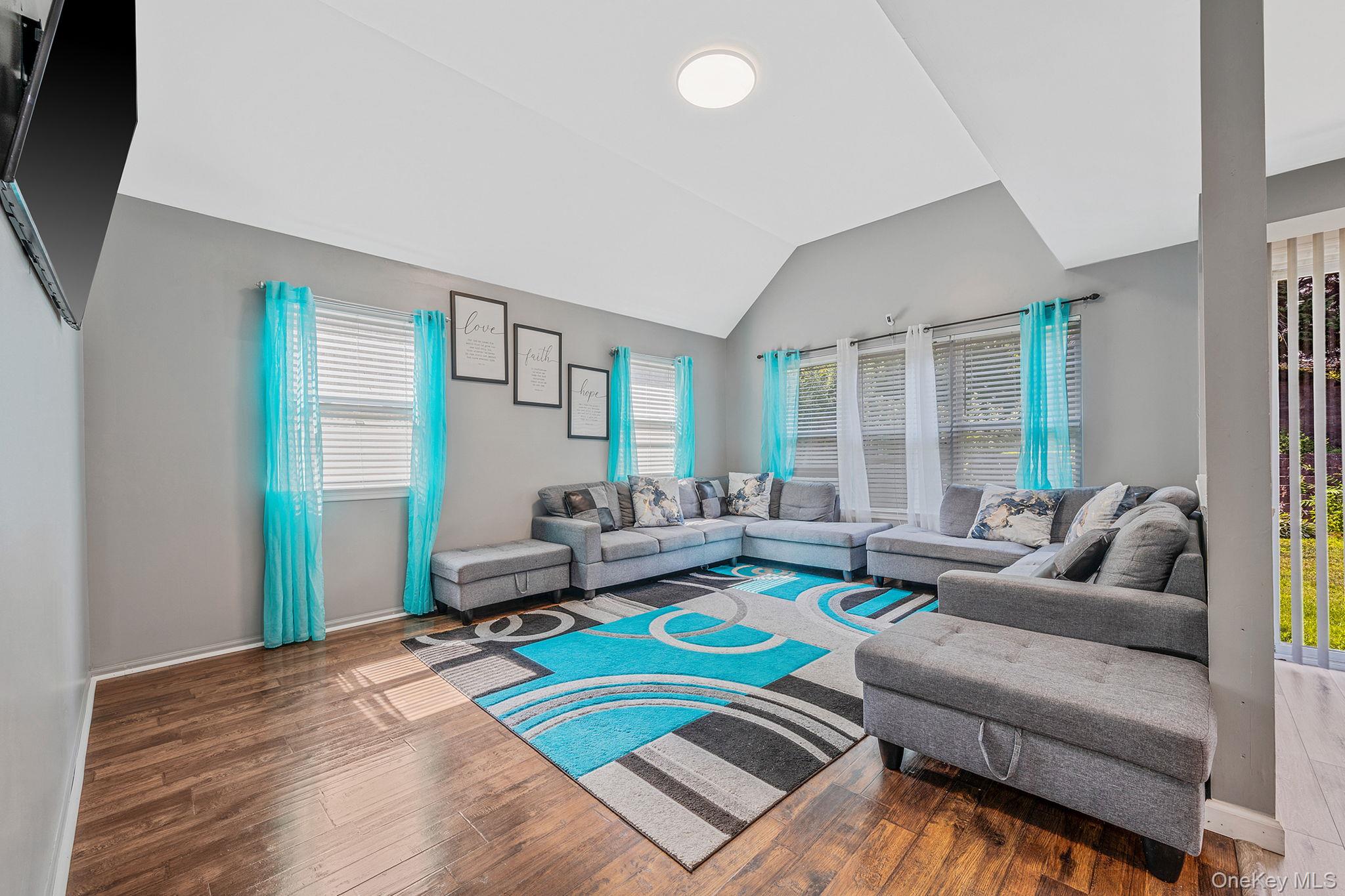 11 Gladysz Way, Port Jefferson, NY 11777