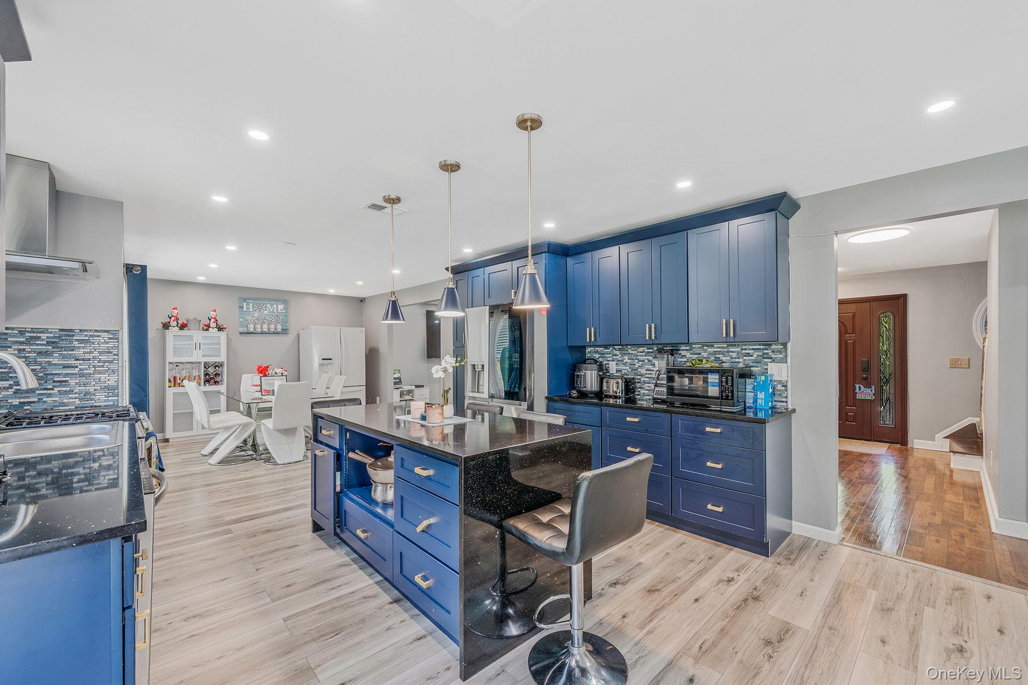 11 Gladysz Way, Port Jefferson, NY 11777