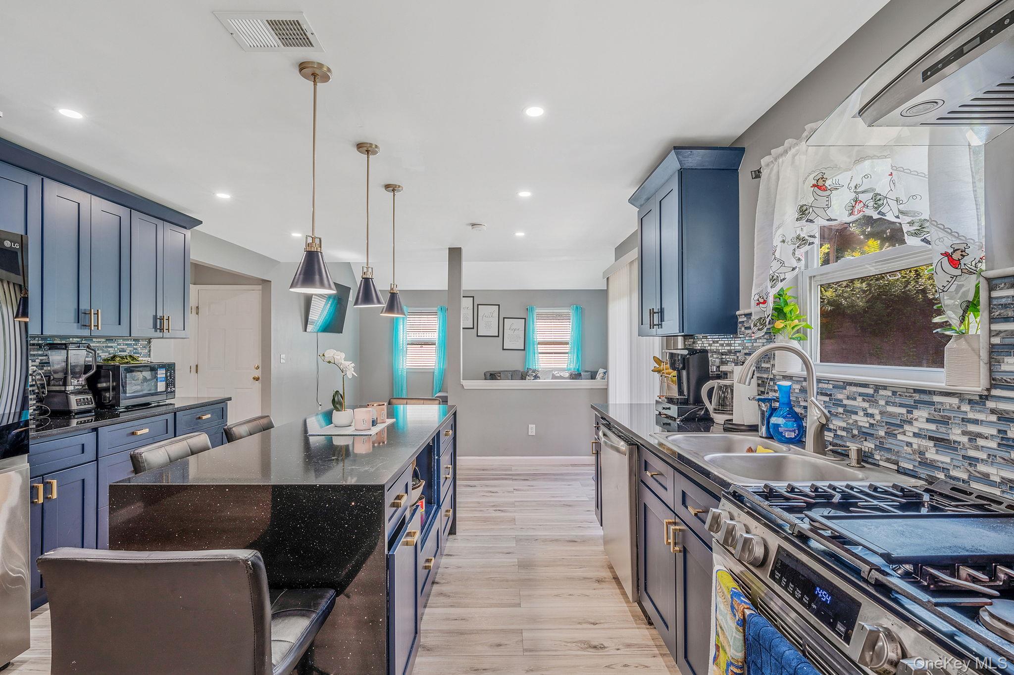 11 Gladysz Way, Port Jefferson, NY 11777