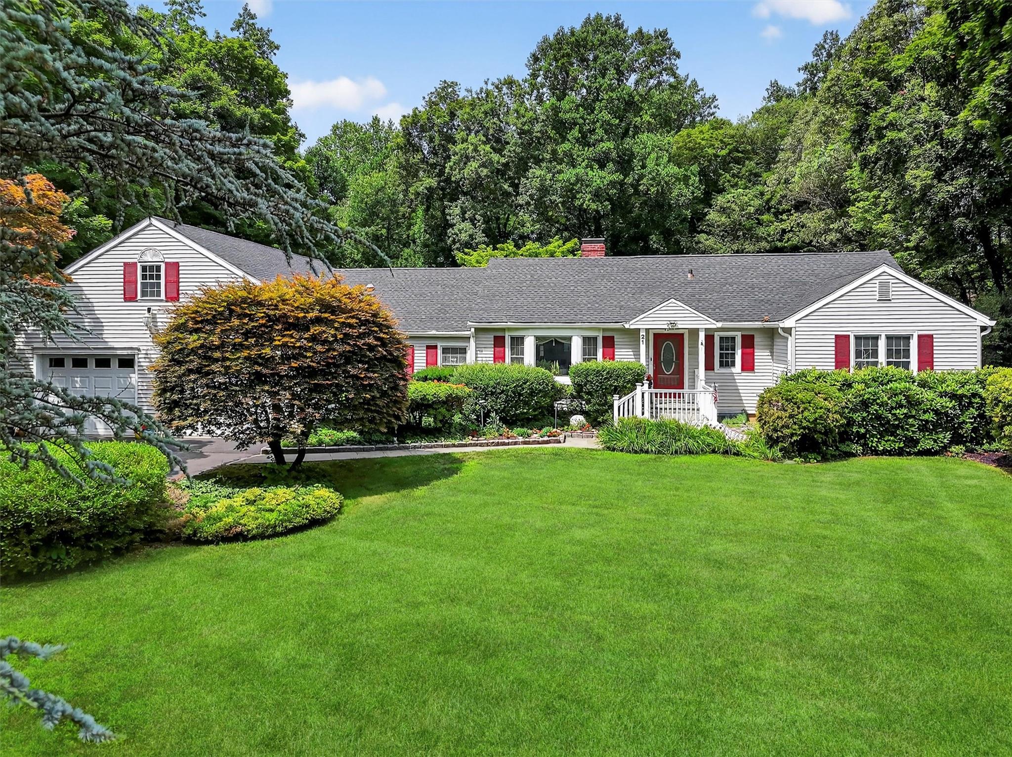 21 Greenlawn Road, Katonah, NY 10536