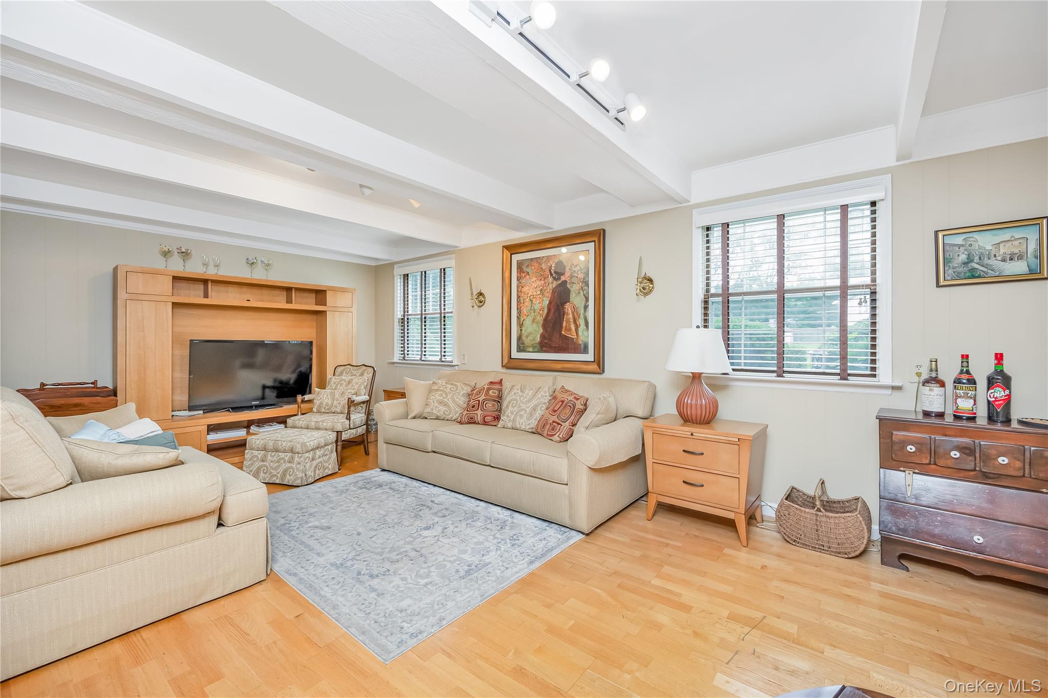 9 Branch Lane, East Setauket, NY 11733