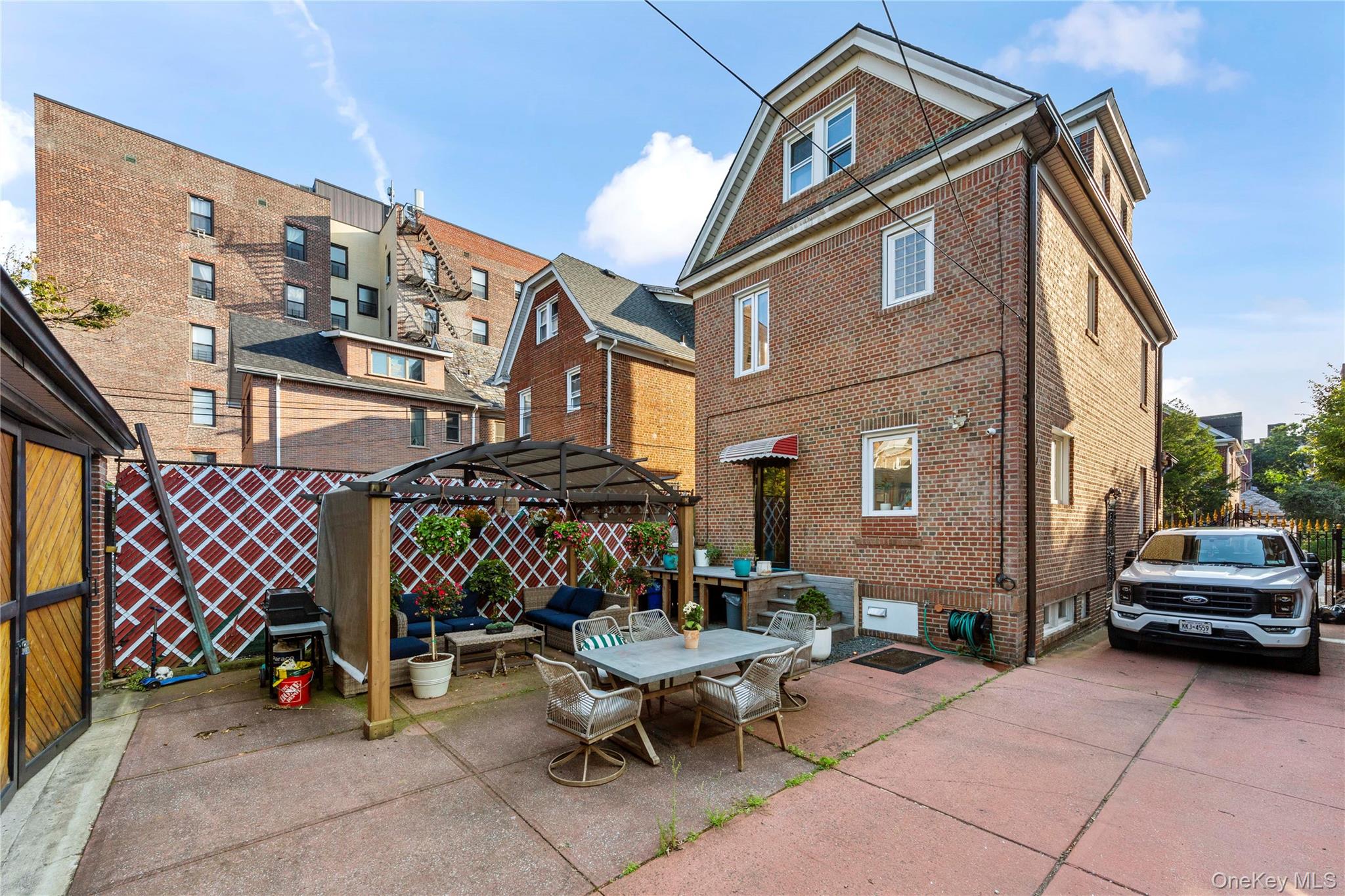 33-39 84th Street, Jackson Heights, NY 11372