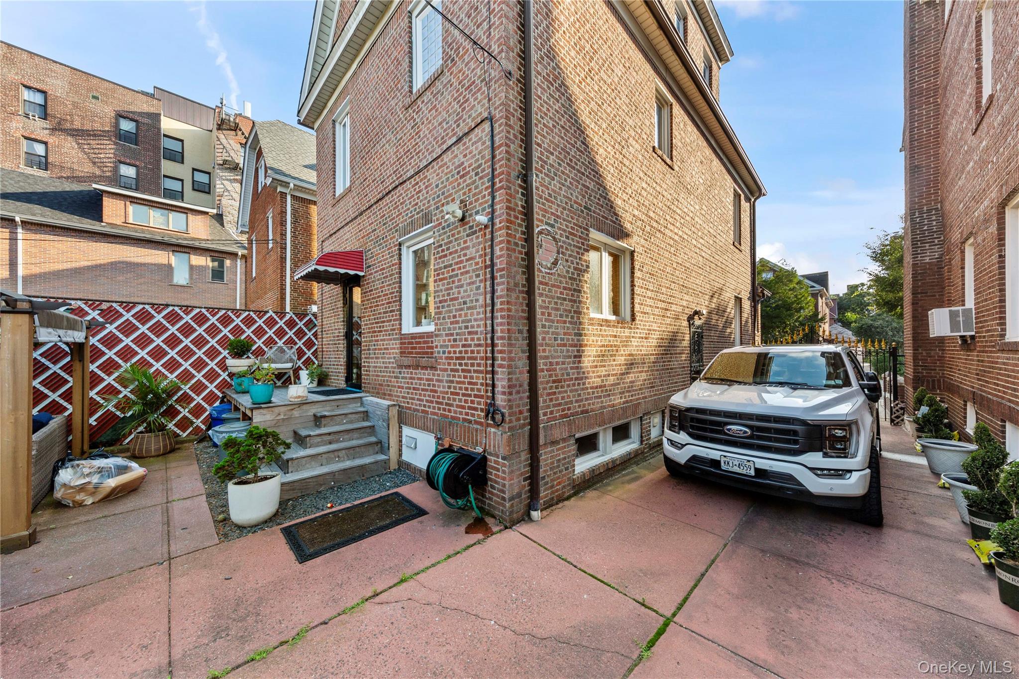 33-39 84th Street, Jackson Heights, NY 11372