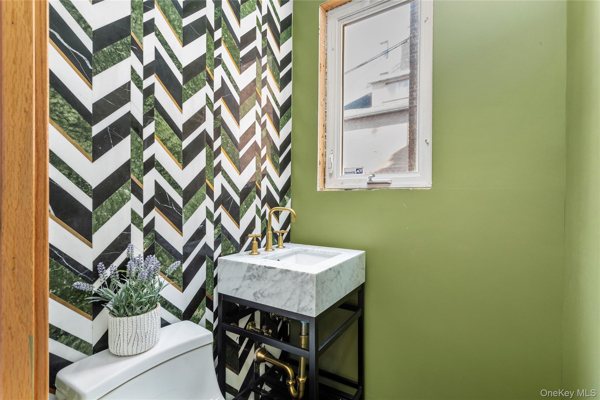 33-39 84th Street, Jackson Heights, NY 11372