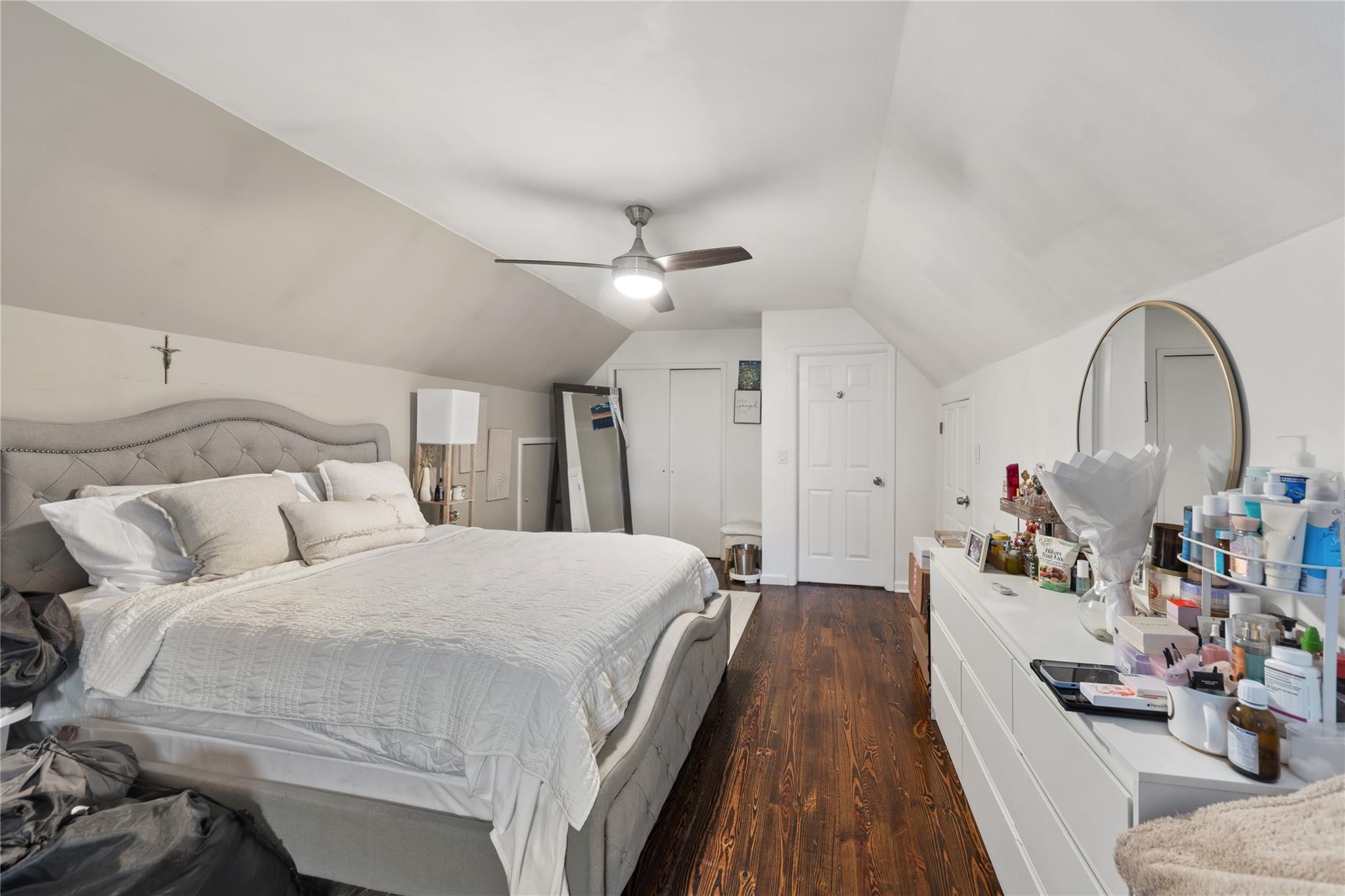 2533 Young Avenue, Bronx, NY 10469