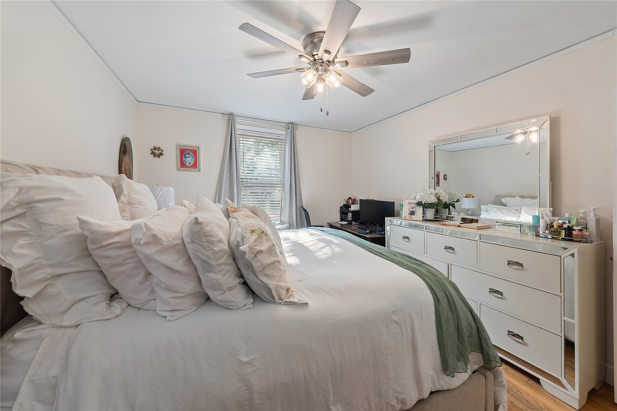 2533 Young Avenue, Bronx, NY 10469