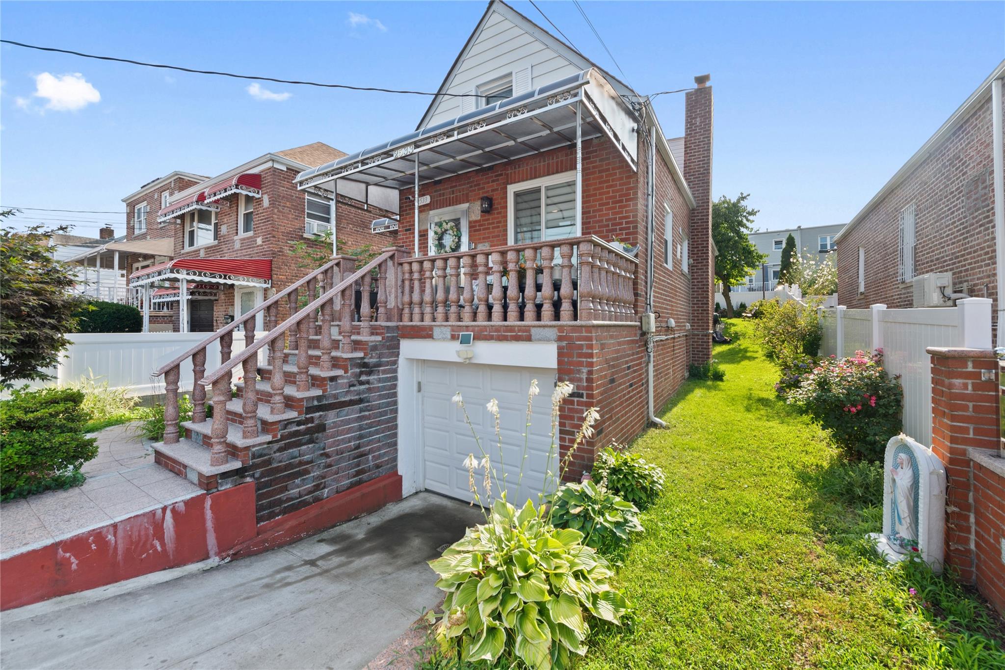 2533 Young Avenue, Bronx, NY 10469