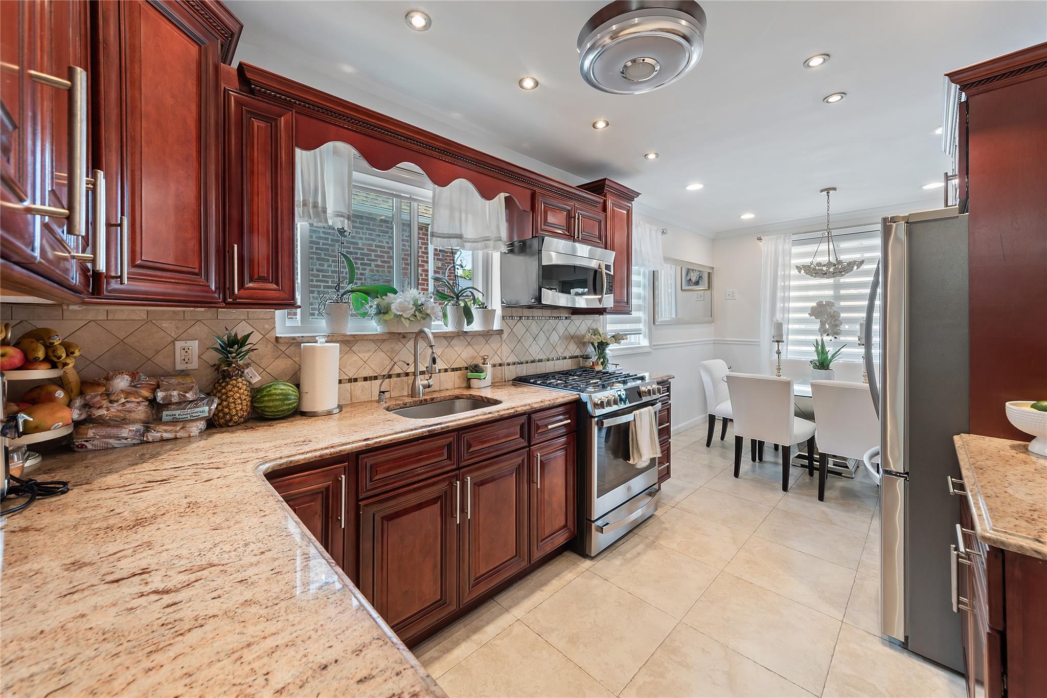 2533 Young Avenue, Bronx, NY 10469