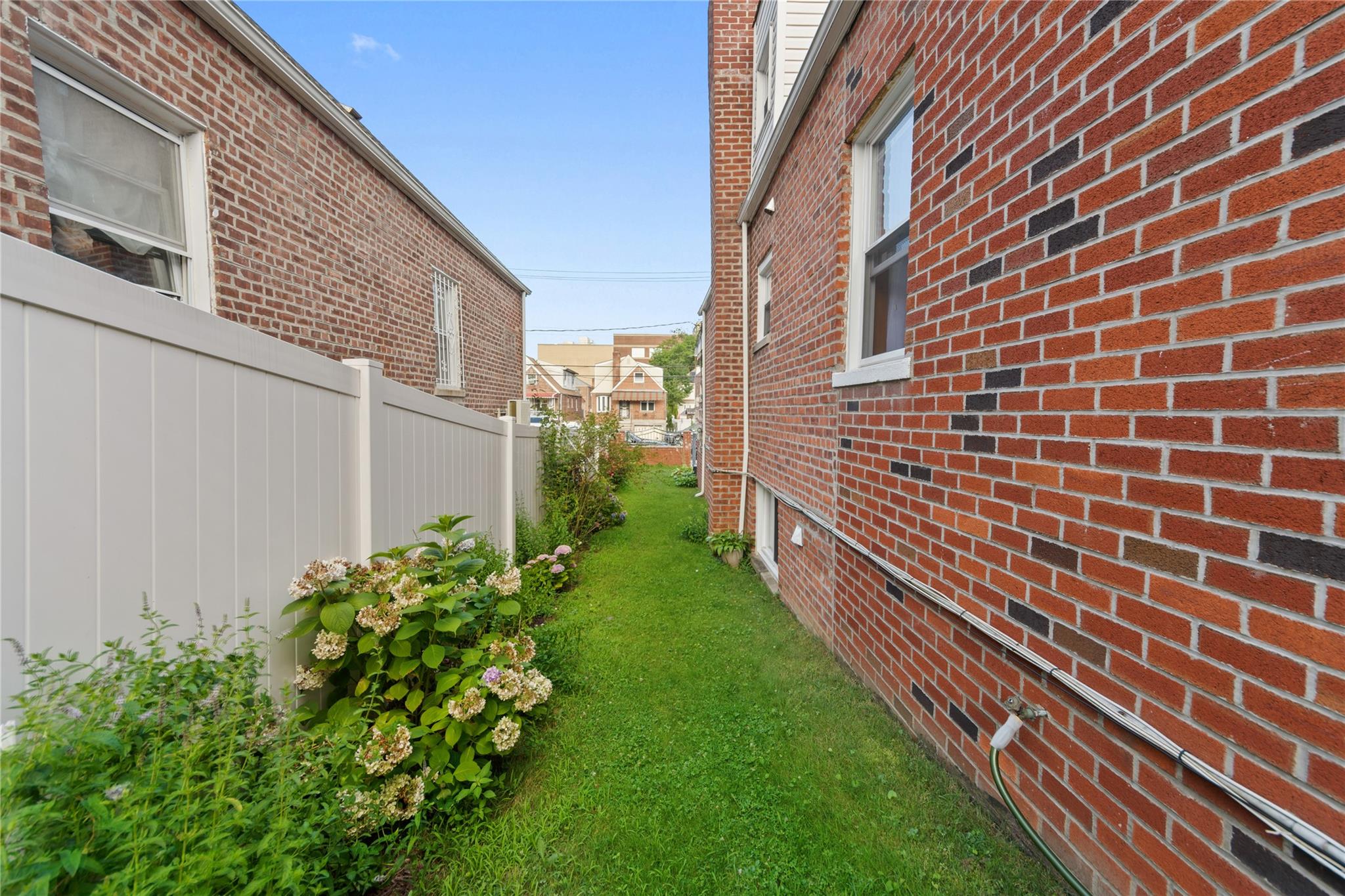 2533 Young Avenue, Bronx, NY 10469