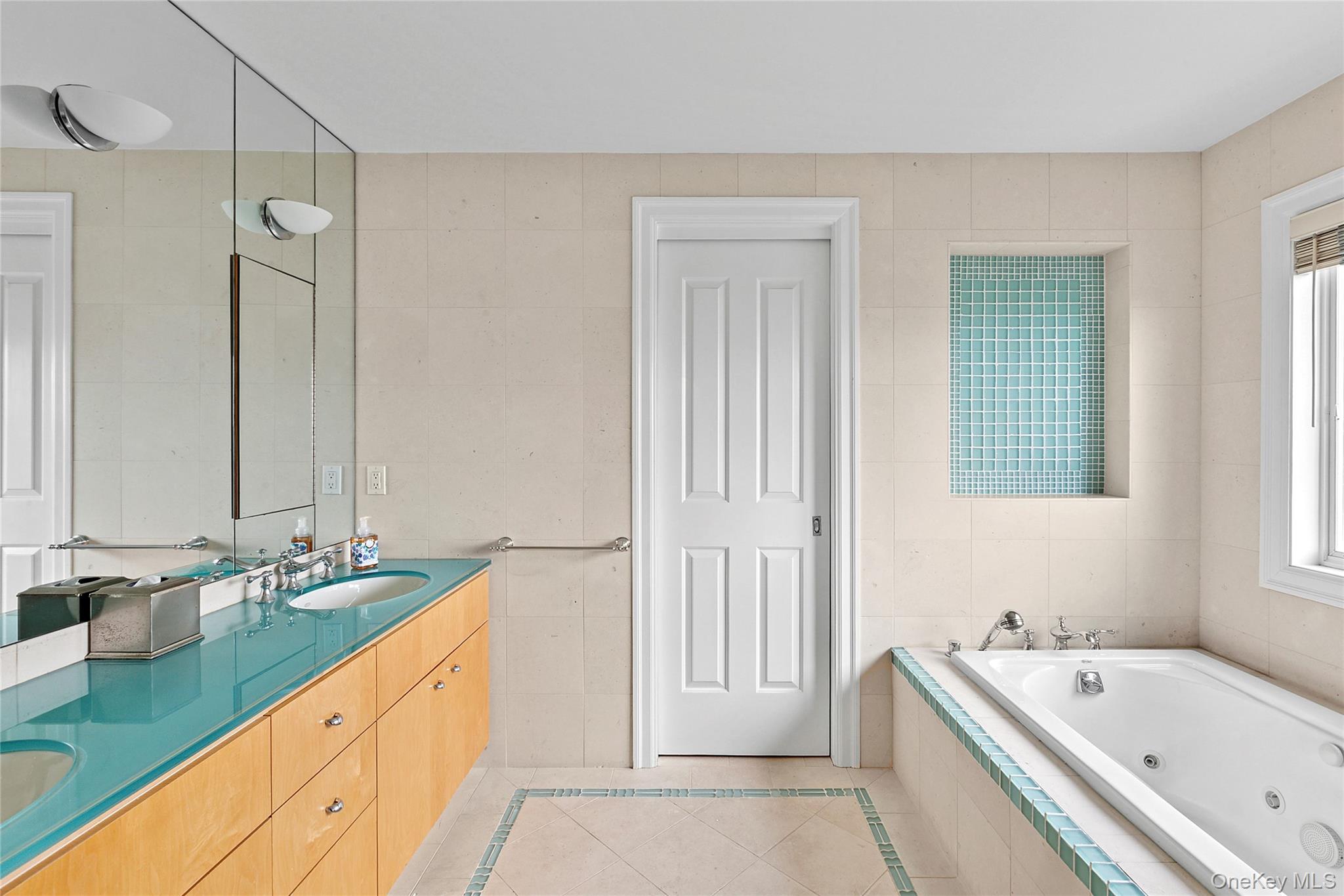 217 Dune Road, Westhampton Beach, NY 11978