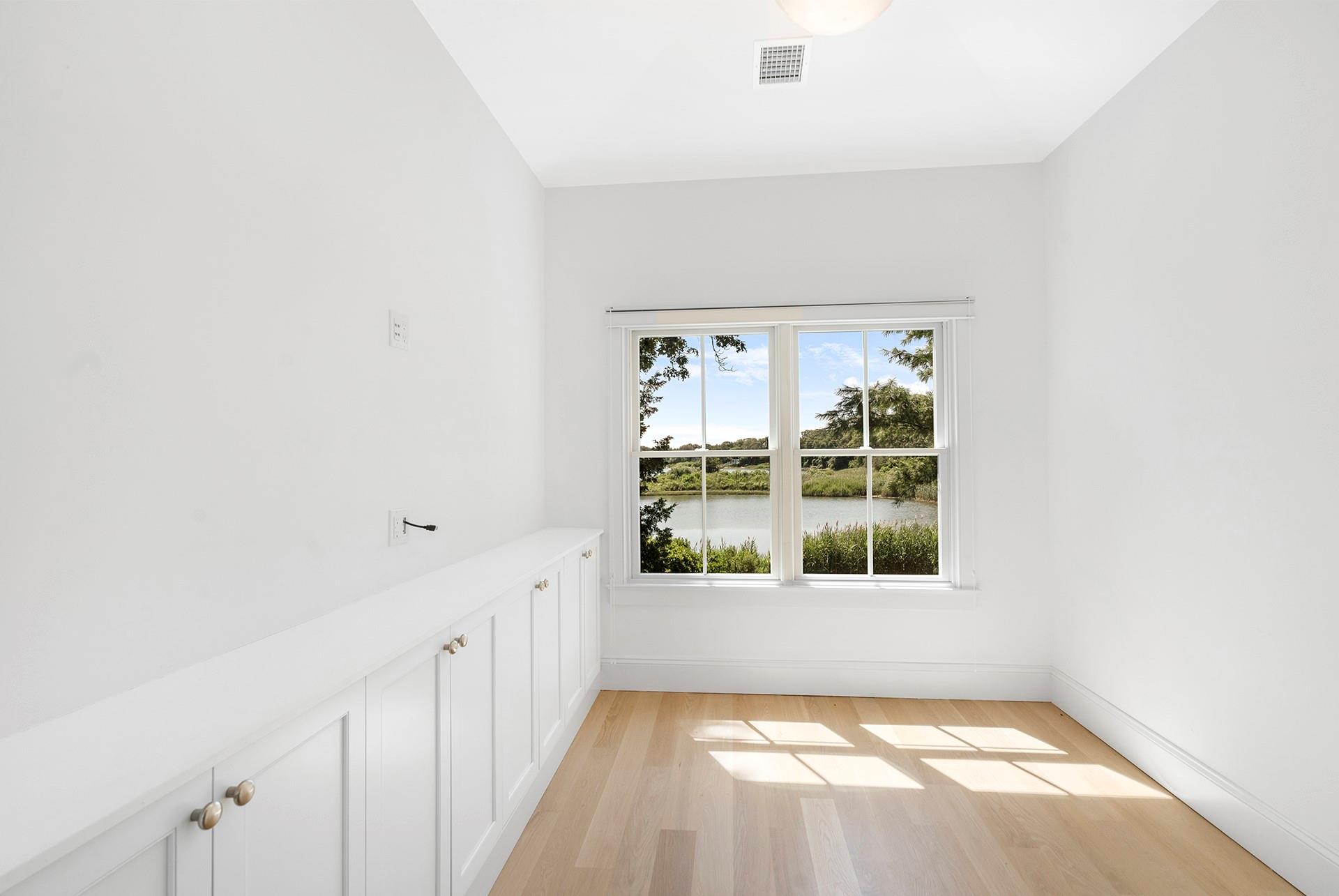 84 Oyster Shores Road, East Hampton, NY 11937