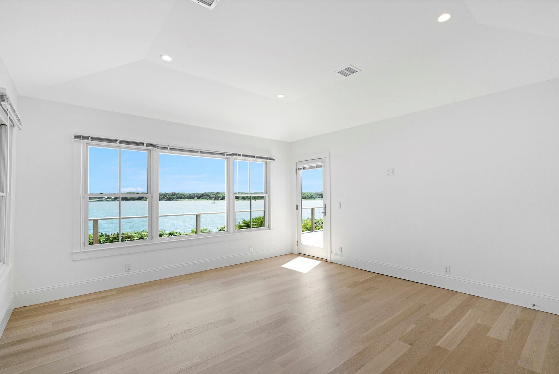 84 Oyster Shores Road, East Hampton, NY 11937