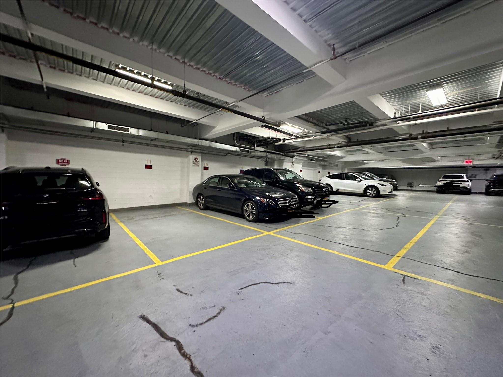 136-68 Roosevelt Avenue # 5B, Flushing, NY 11354