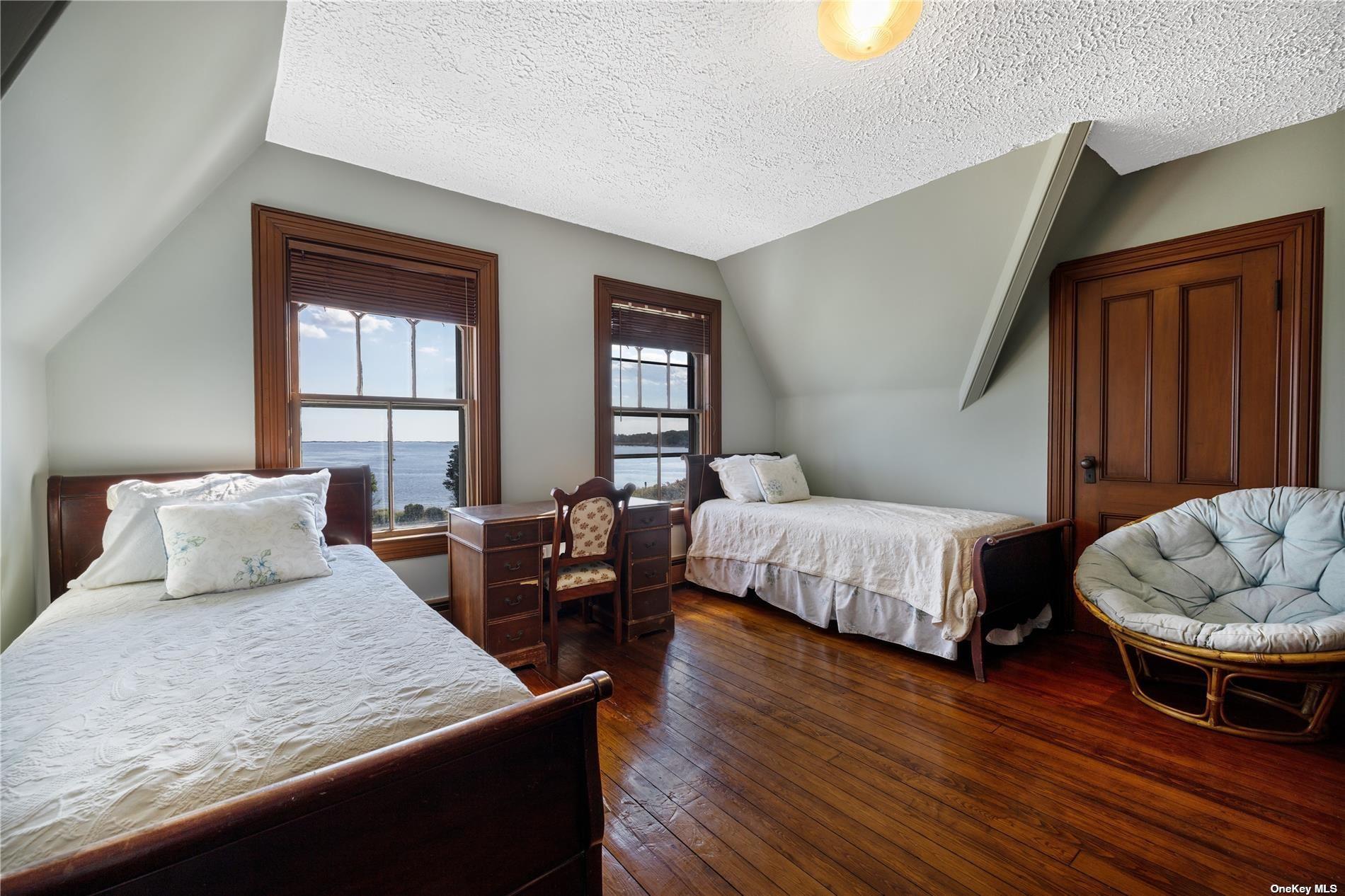 9 Convent Lane, Center Moriches, NY 11934