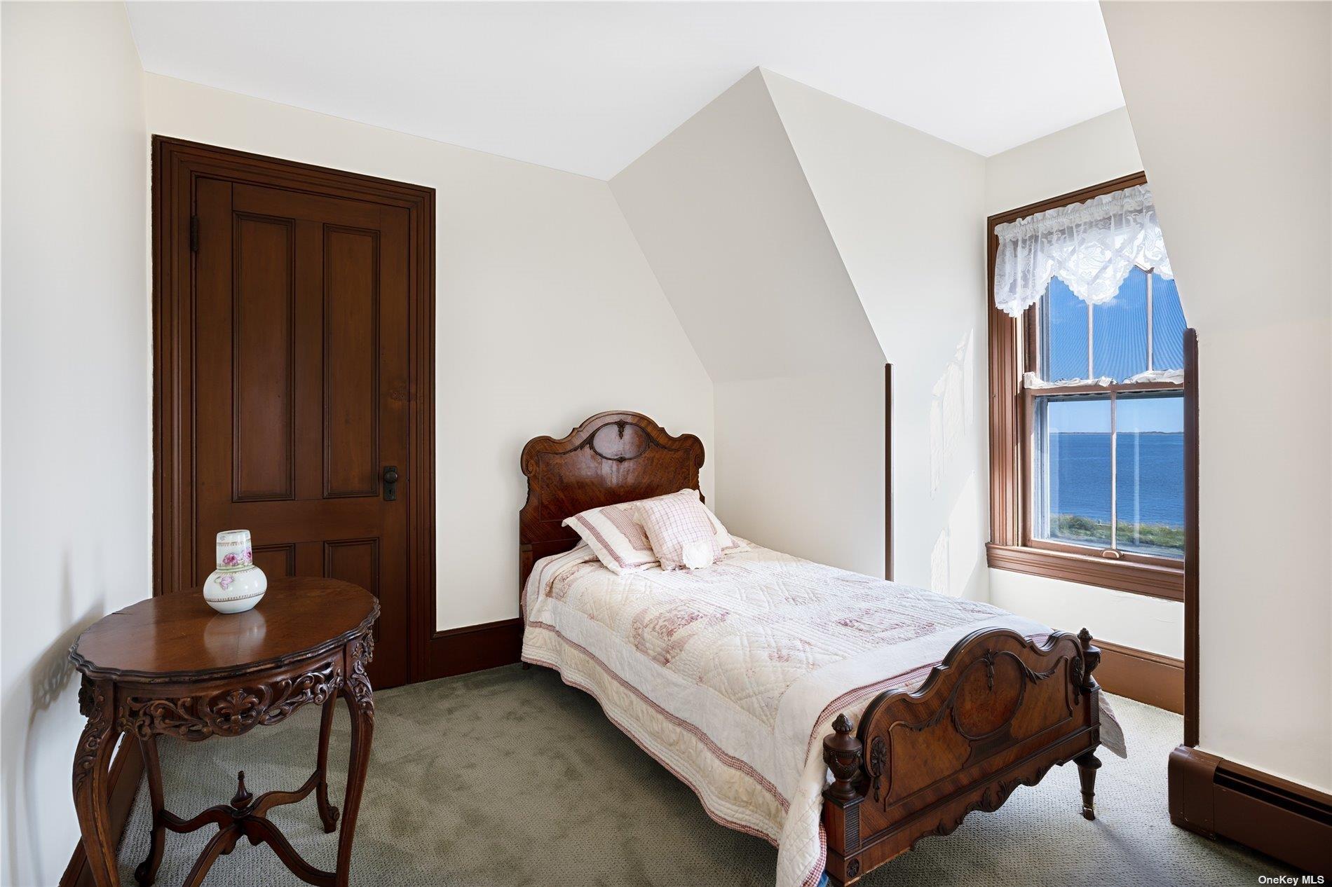 9 Convent Lane, Center Moriches, NY 11934