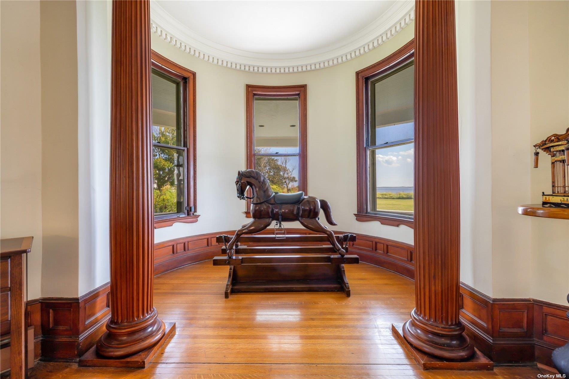 9 Convent Lane, Center Moriches, NY 11934