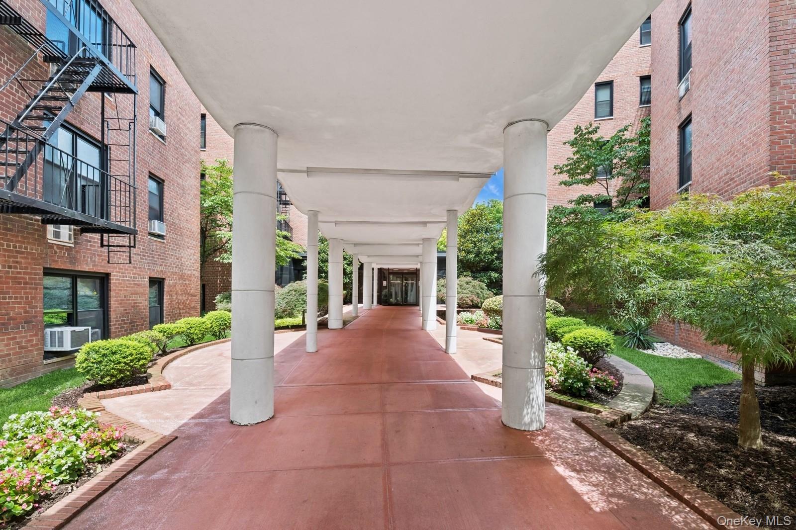 139-15 83 Ave # 219, Briarwood, NY 11435