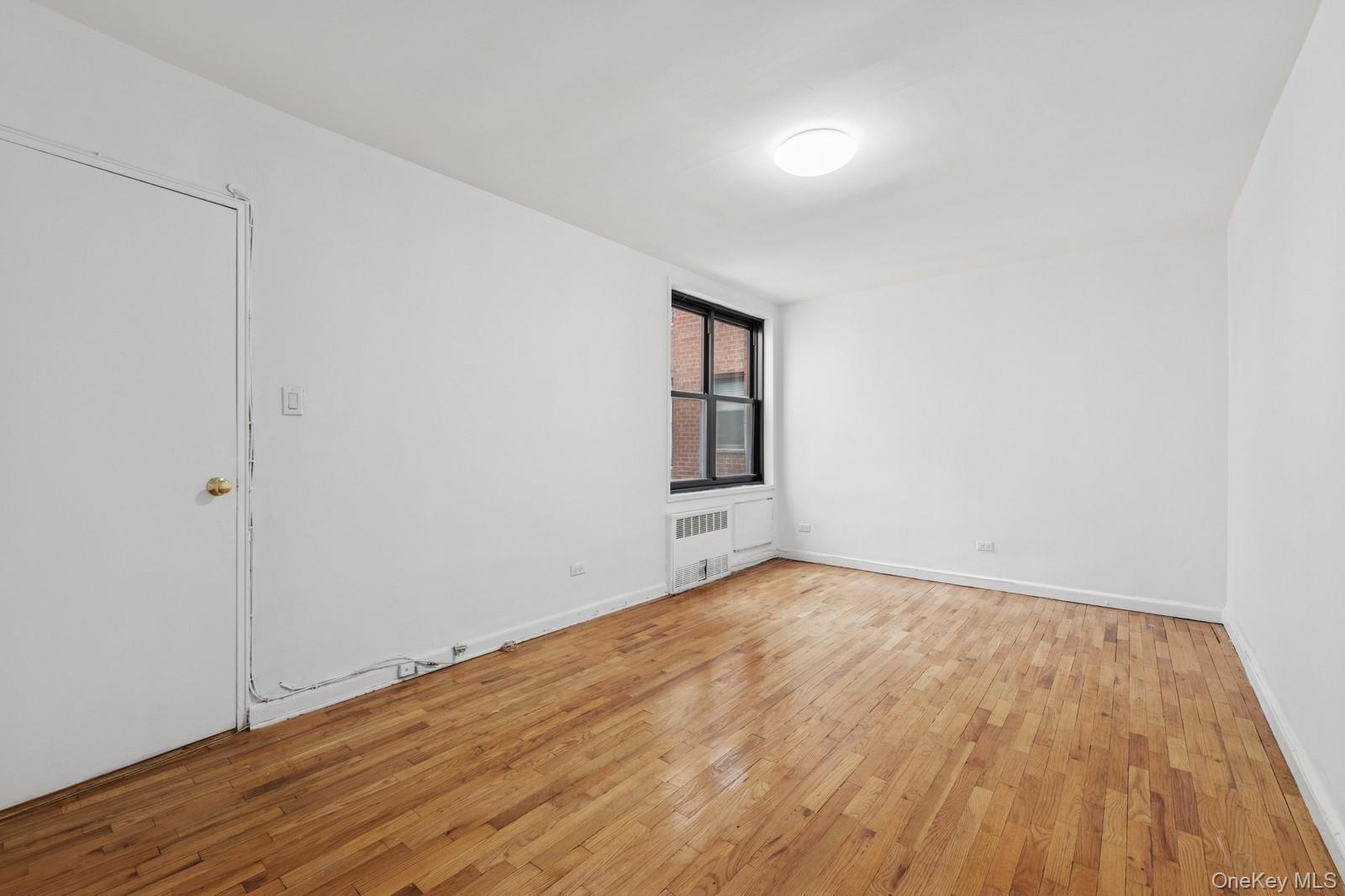 139-15 83 Ave # 219, Briarwood, NY 11435